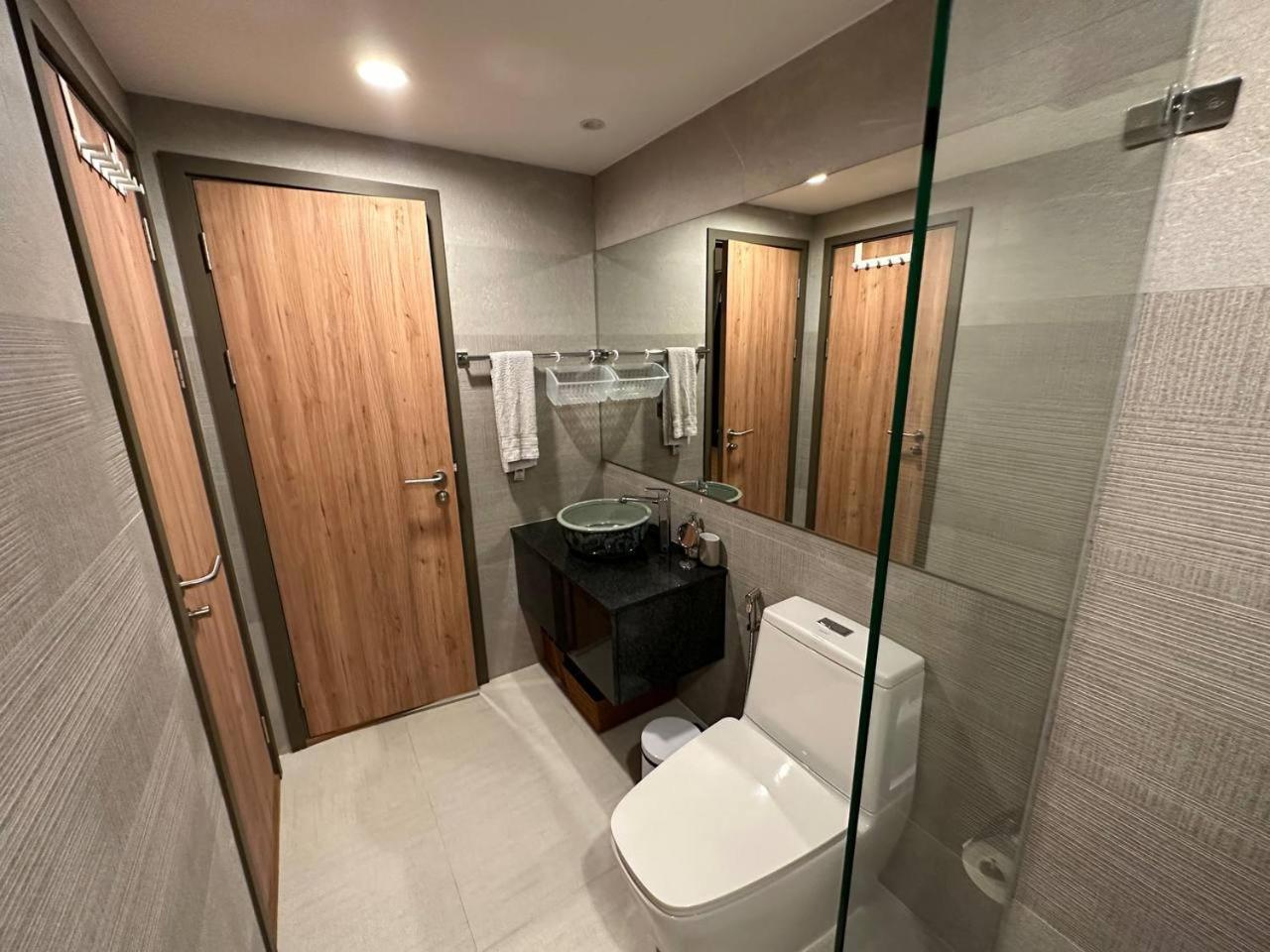 Apartment 1 Bedroom With Kitchen At The Title V Near Beach, Phuket