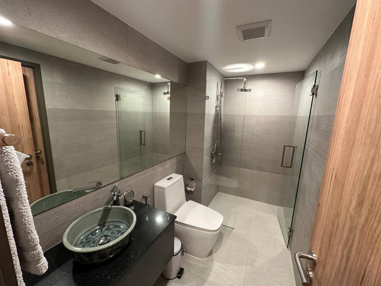 1 Bedroom With Kitchen At The Title V Near Beach, Phuket Apartment *