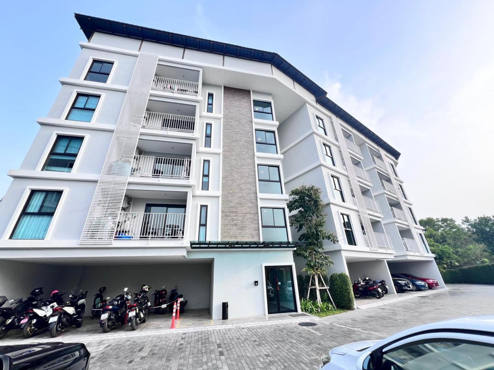 Apartment 1 Bedroom With Kitchen At The Title V Near Beach, Phuket