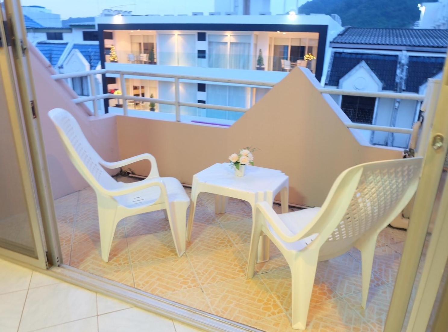 B-home Hostel Patong