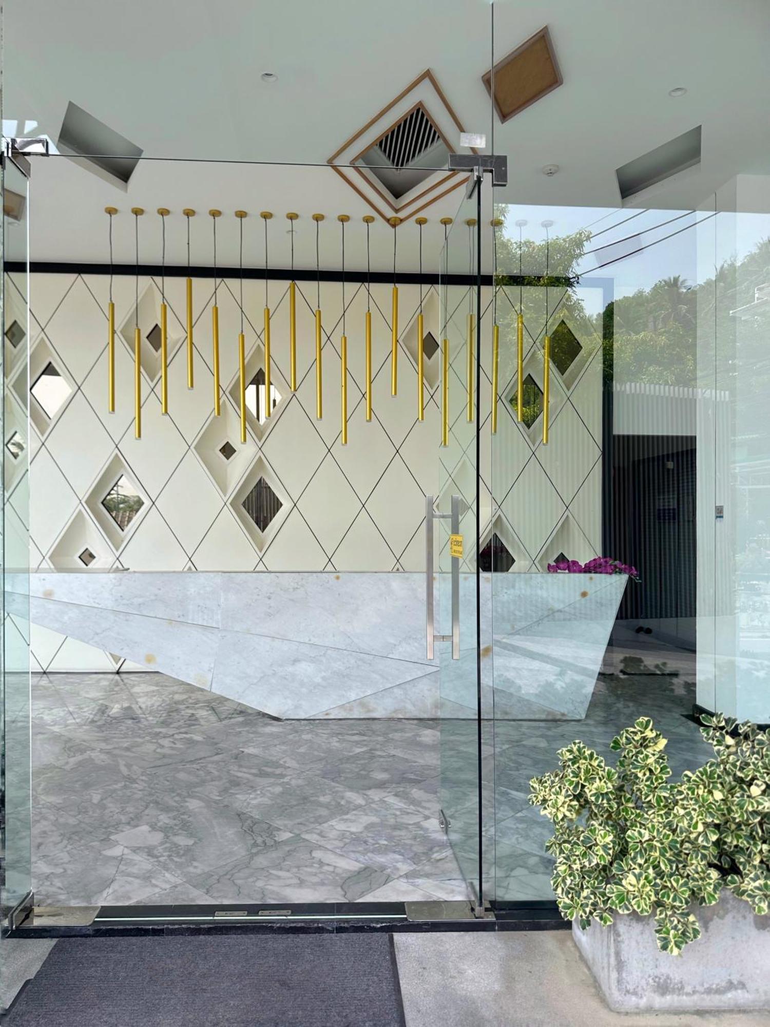 The Aristo-2-803 Apartment *