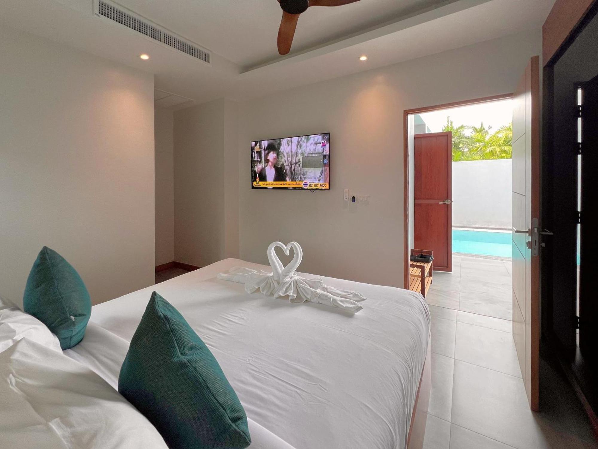 Villa Bangtao Pool - Prymaluna Phuket