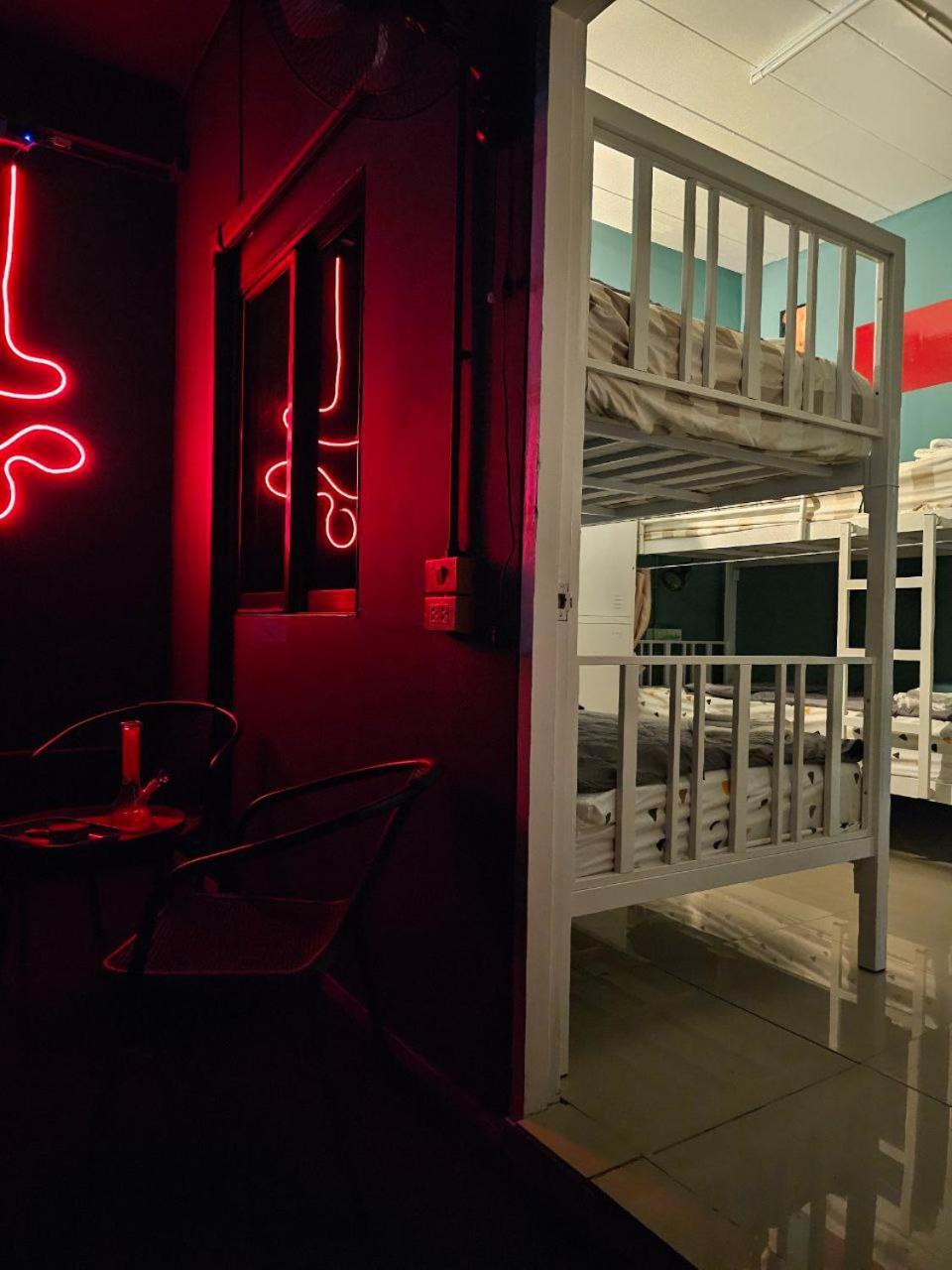 Planet 77 Hostel
