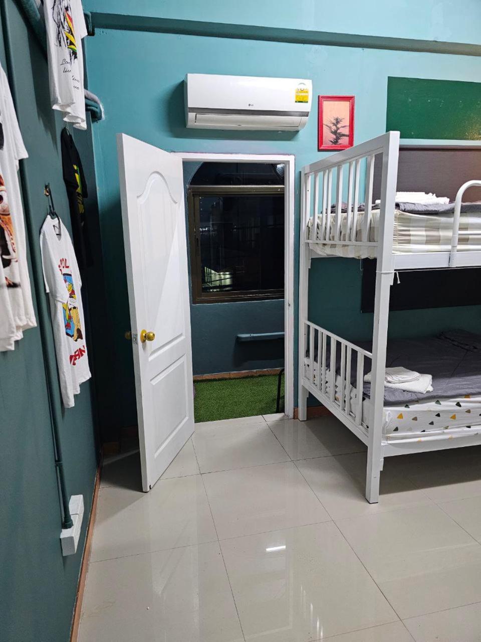 Planet 77 Hostel Patong