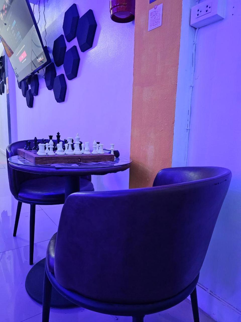 Planet 77 Hostel Patong