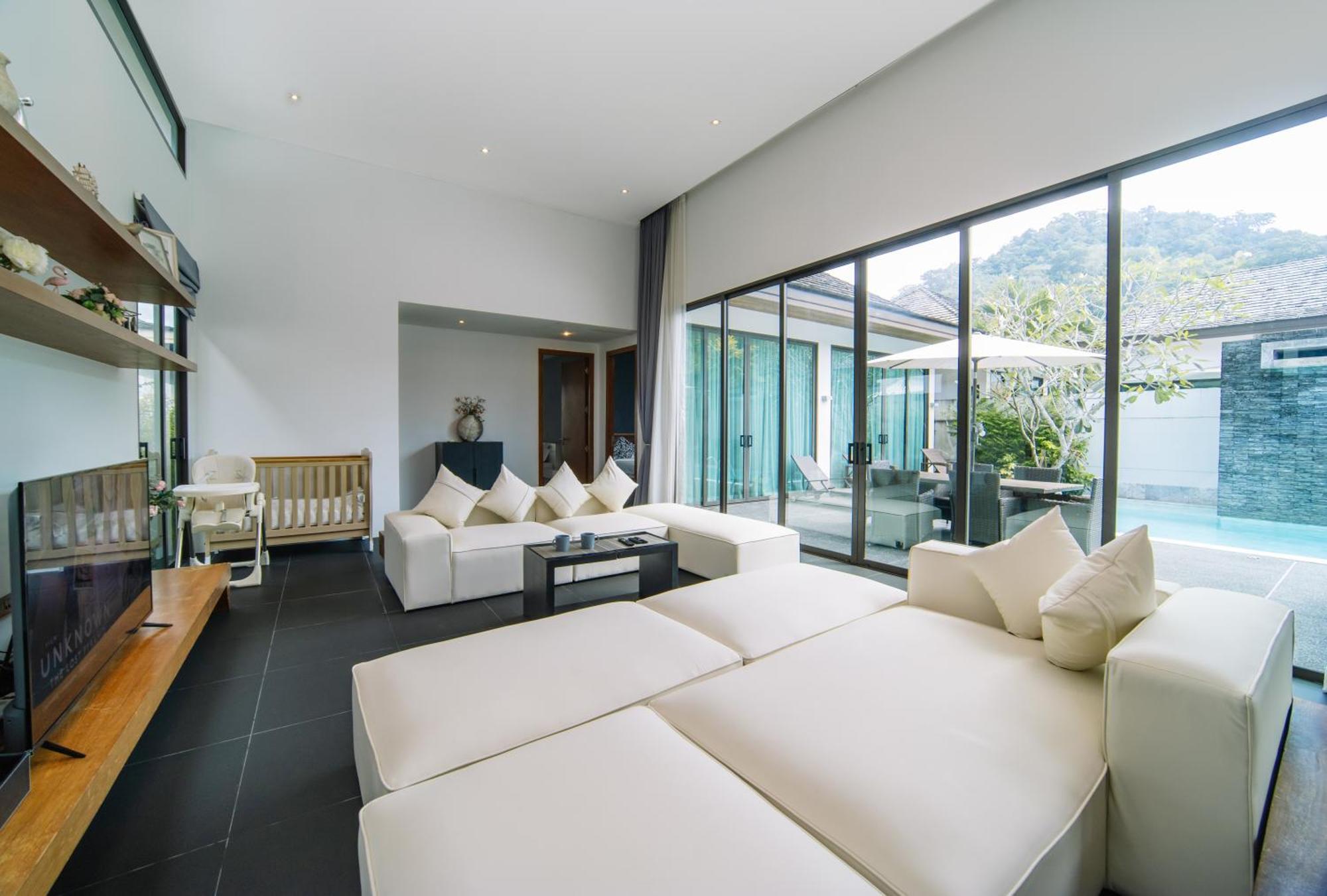 Kamala Private Swimming Pool Villa