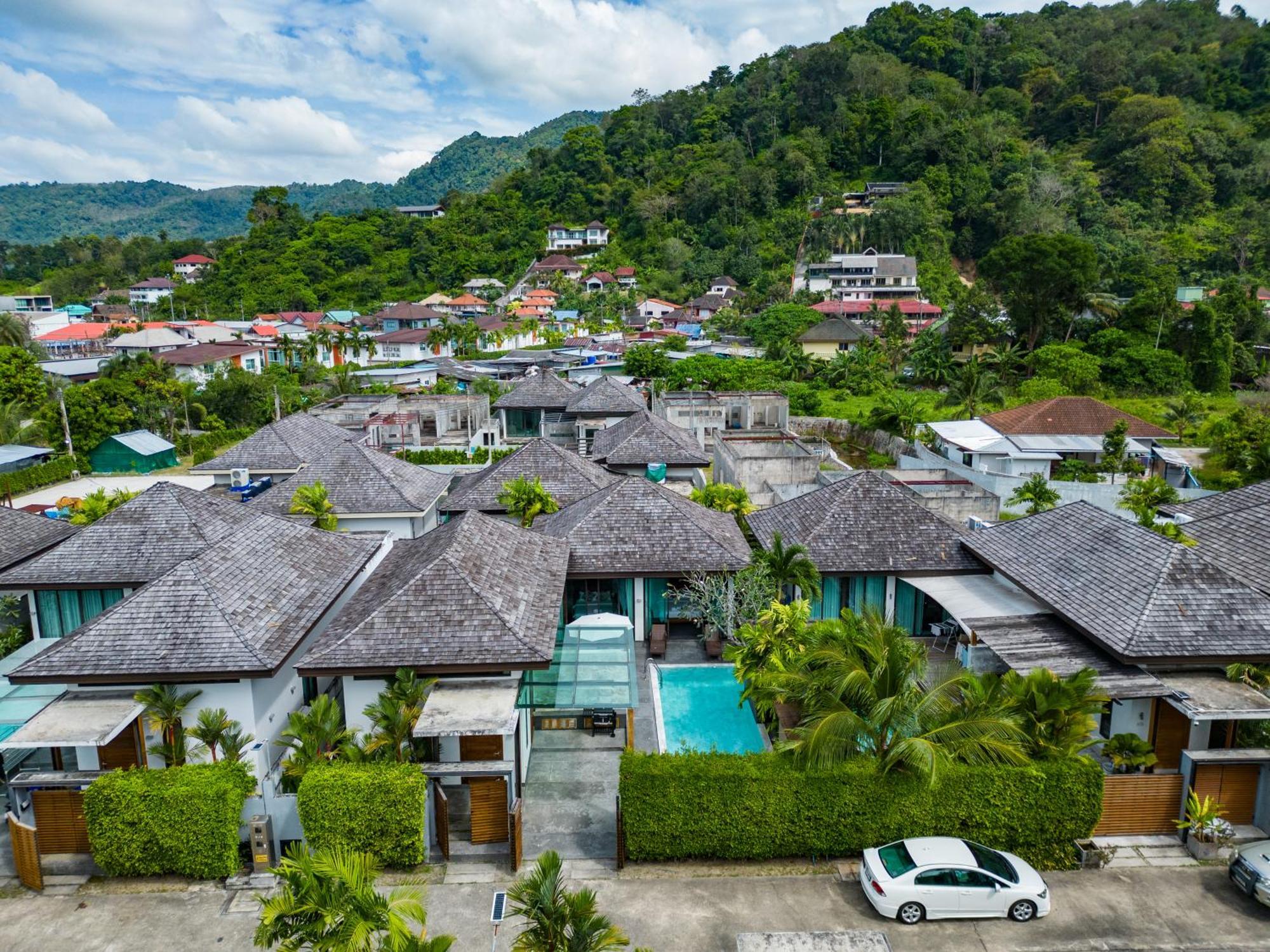 Kamala Private Swimming Pool Villa