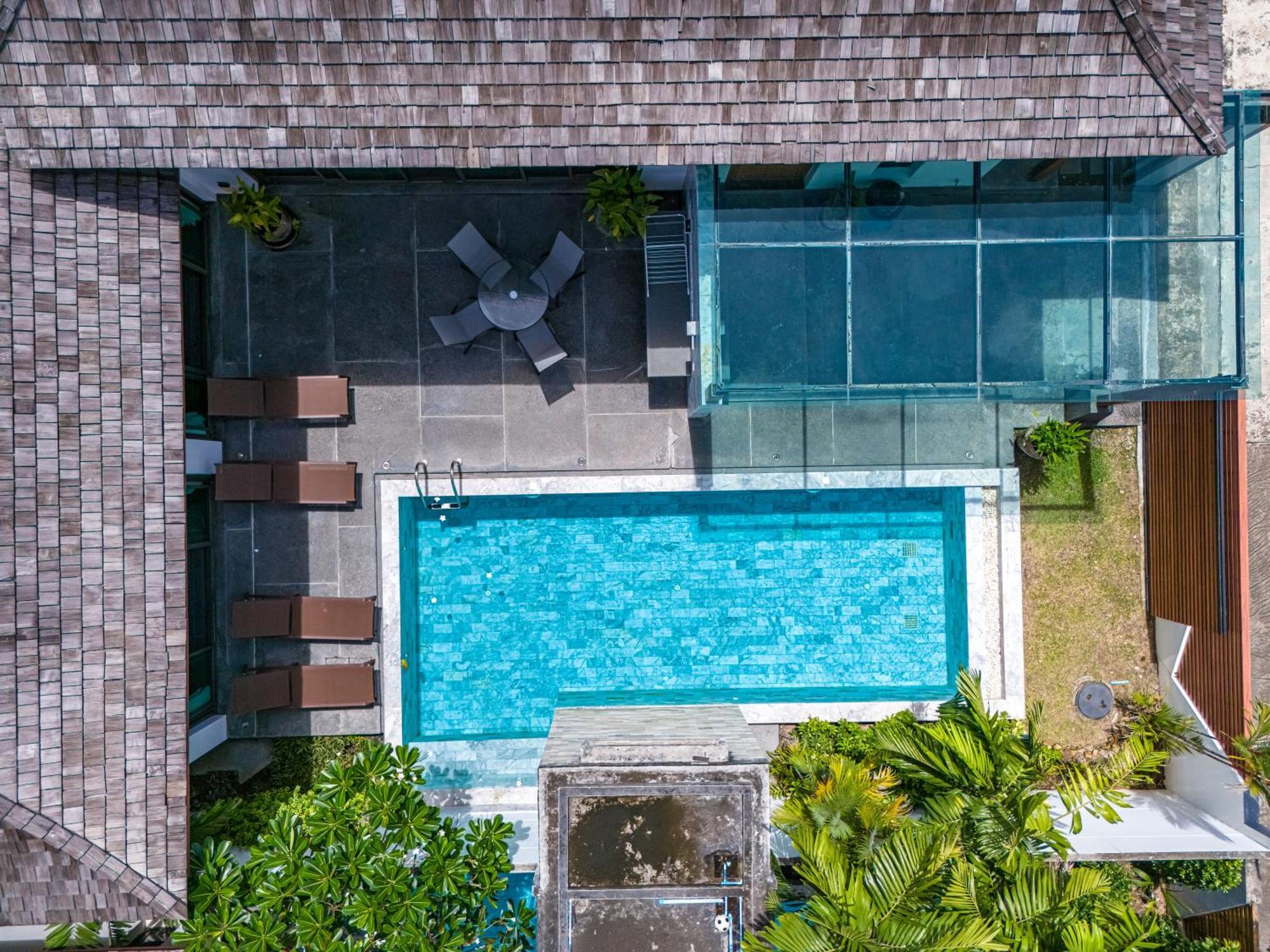 Kamala Private Swimming Pool