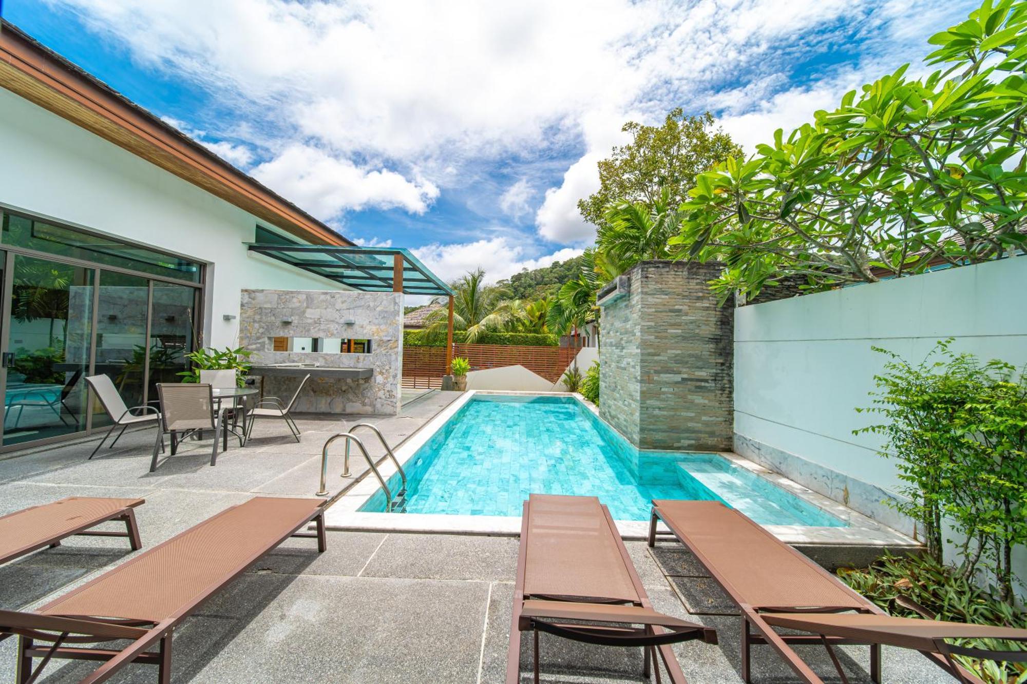 Kamala Private Swimming Pool Villa