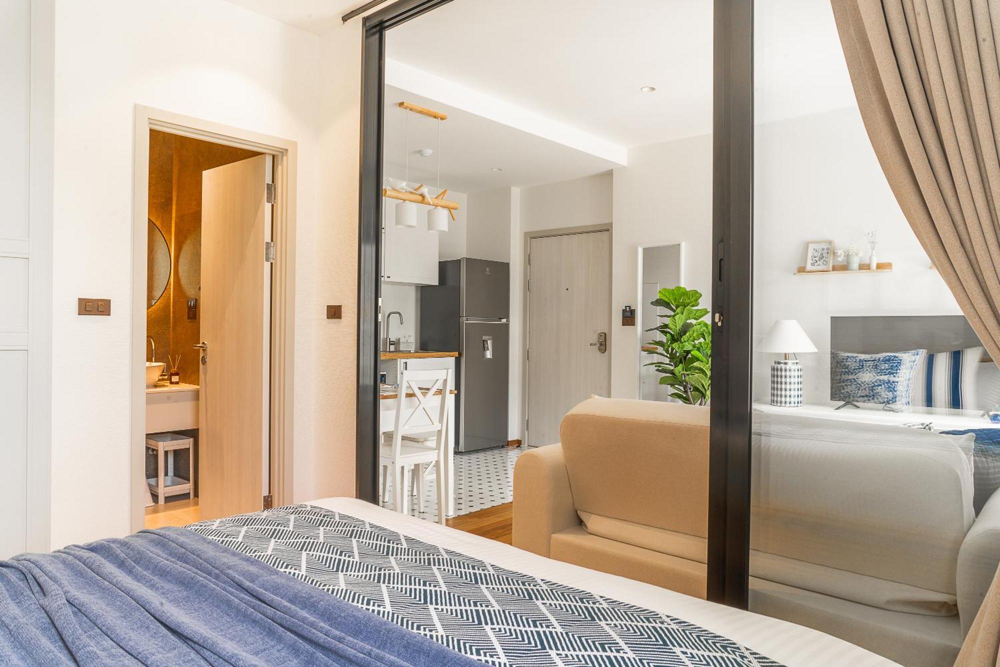 Apartment Title Halo I Sea Nai Yang
