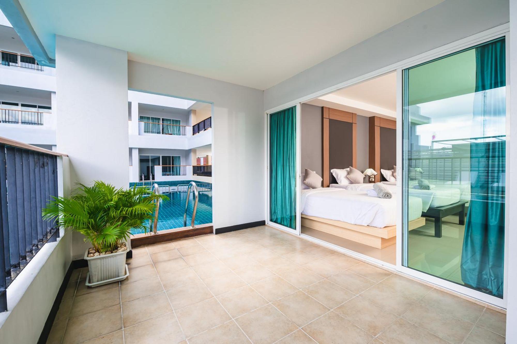 Casa Del M Phuket - Newly Renovated Hotel