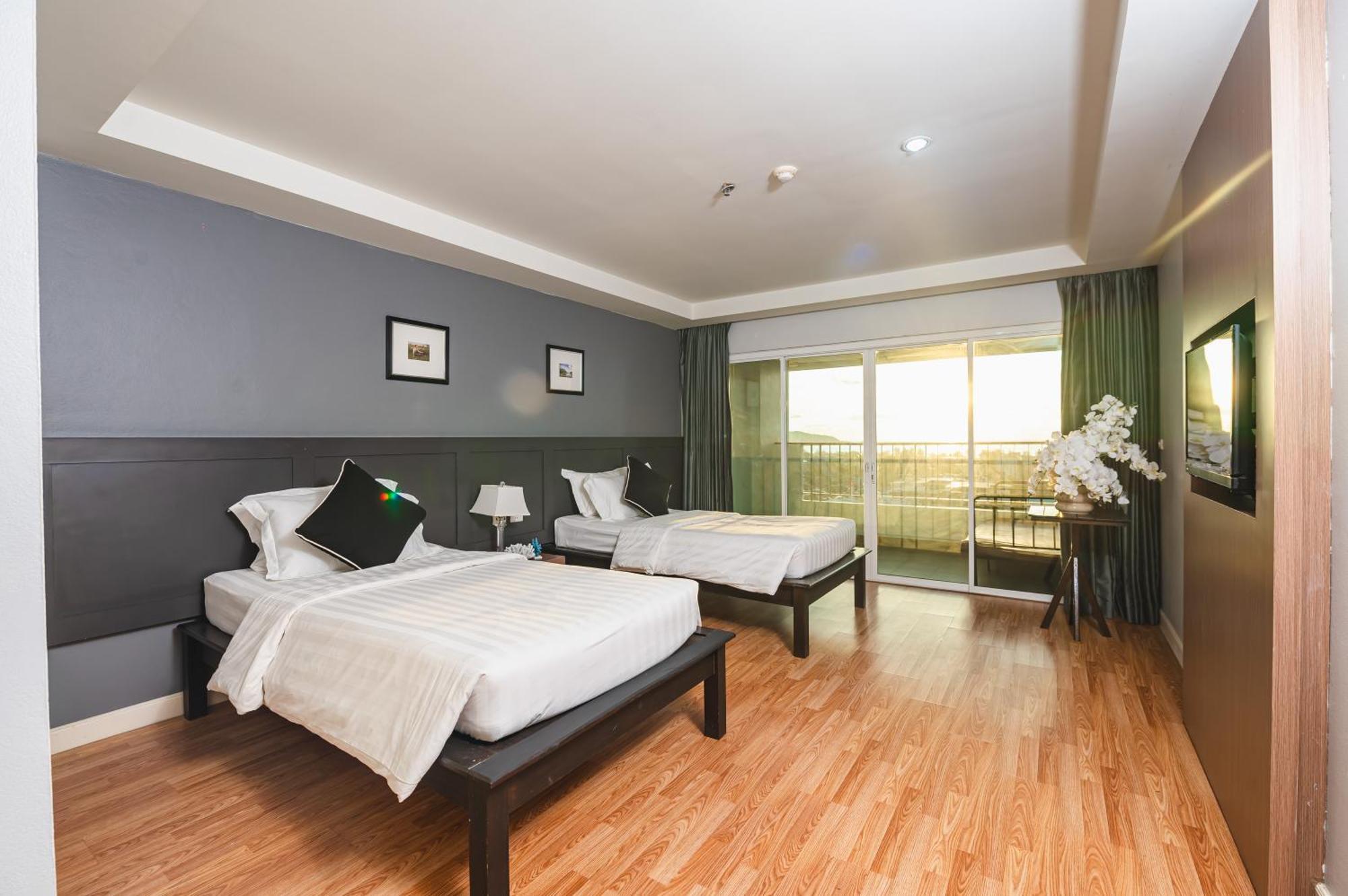 Hotel Casa Del M Phuket - Newly Renovated 4*