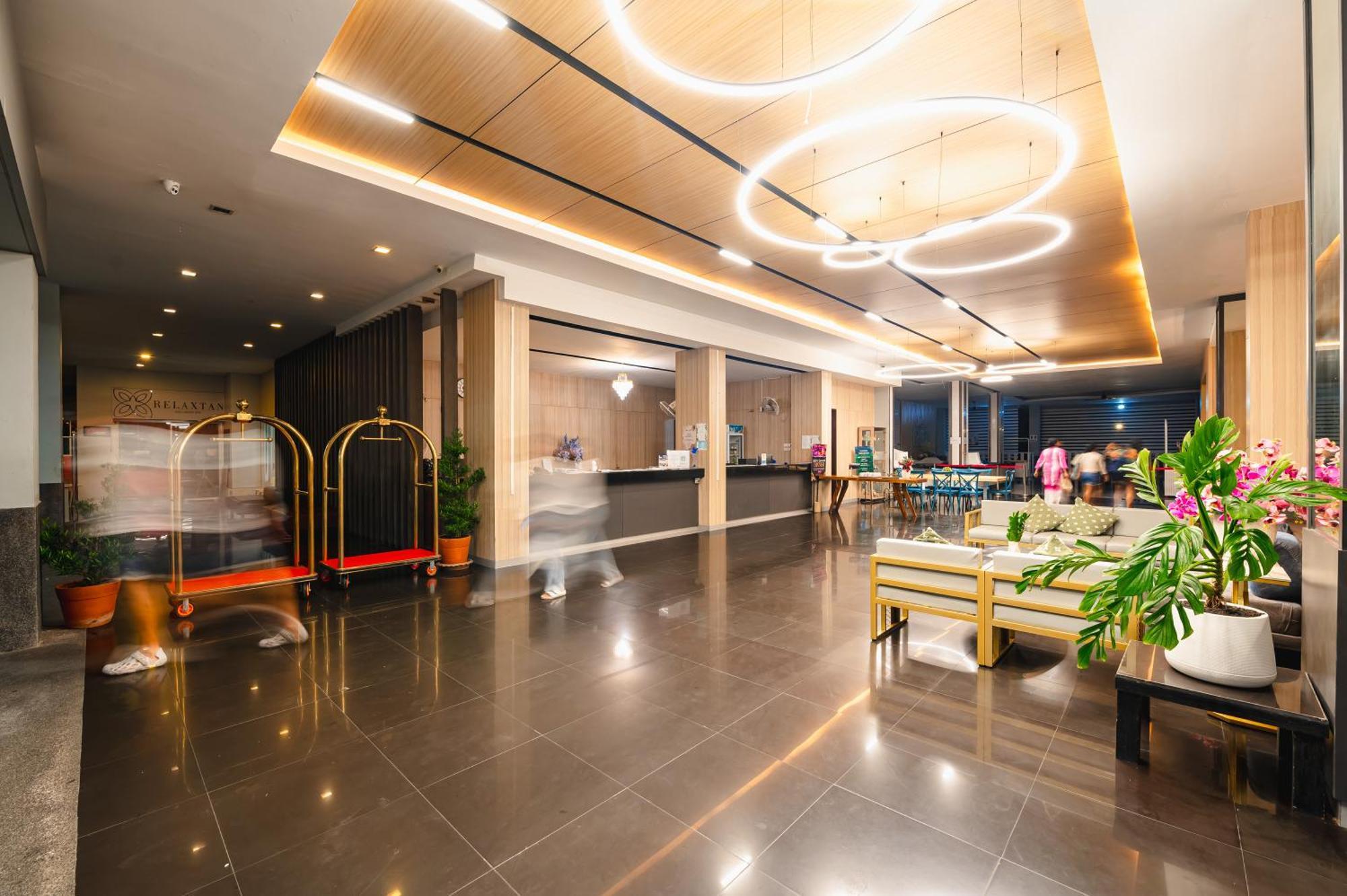 Casa Del M Phuket - Newly Renovated Hotel Patong