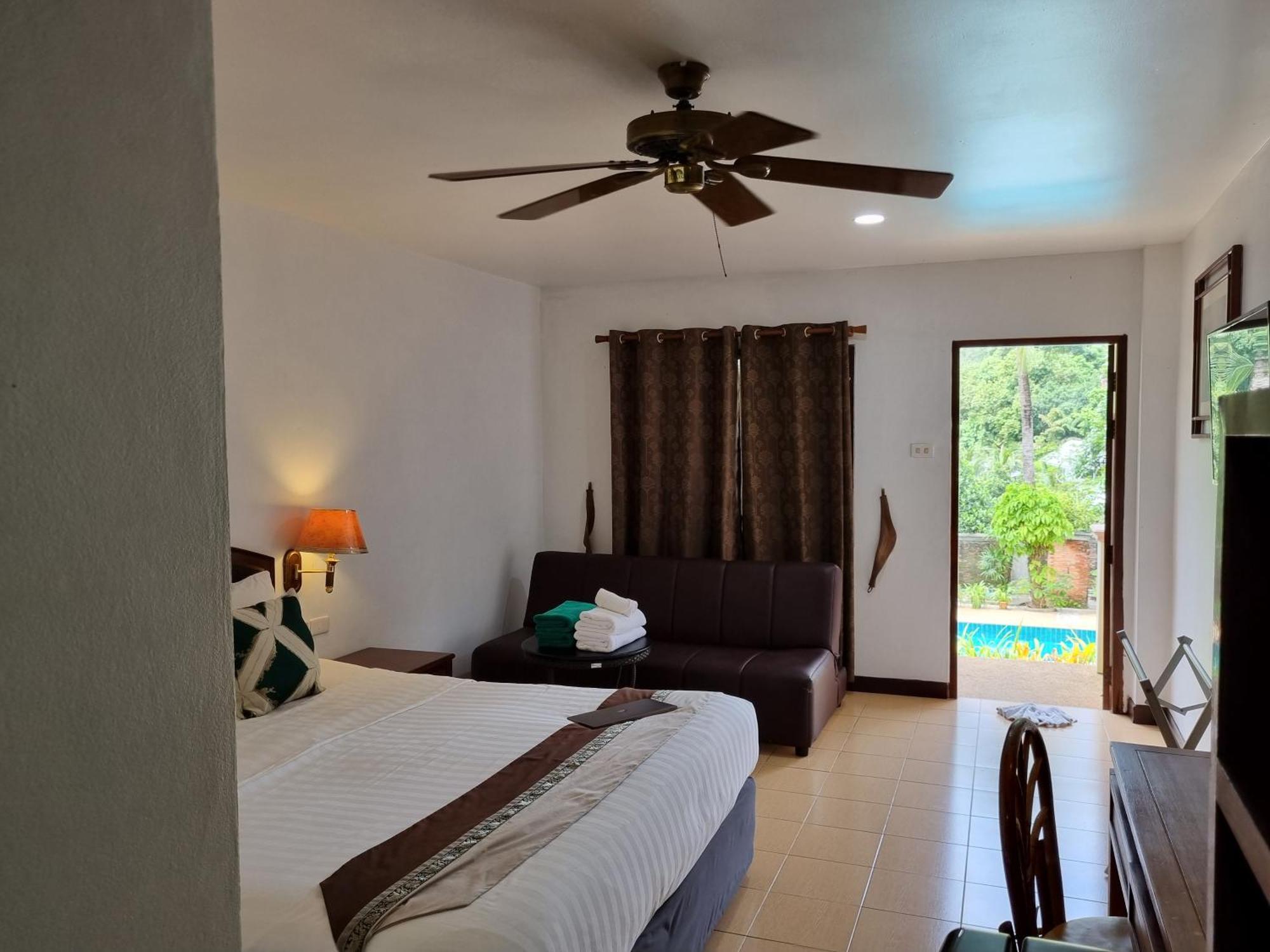 Interhouse By Haii Collection * Kata Beach (Phuket)