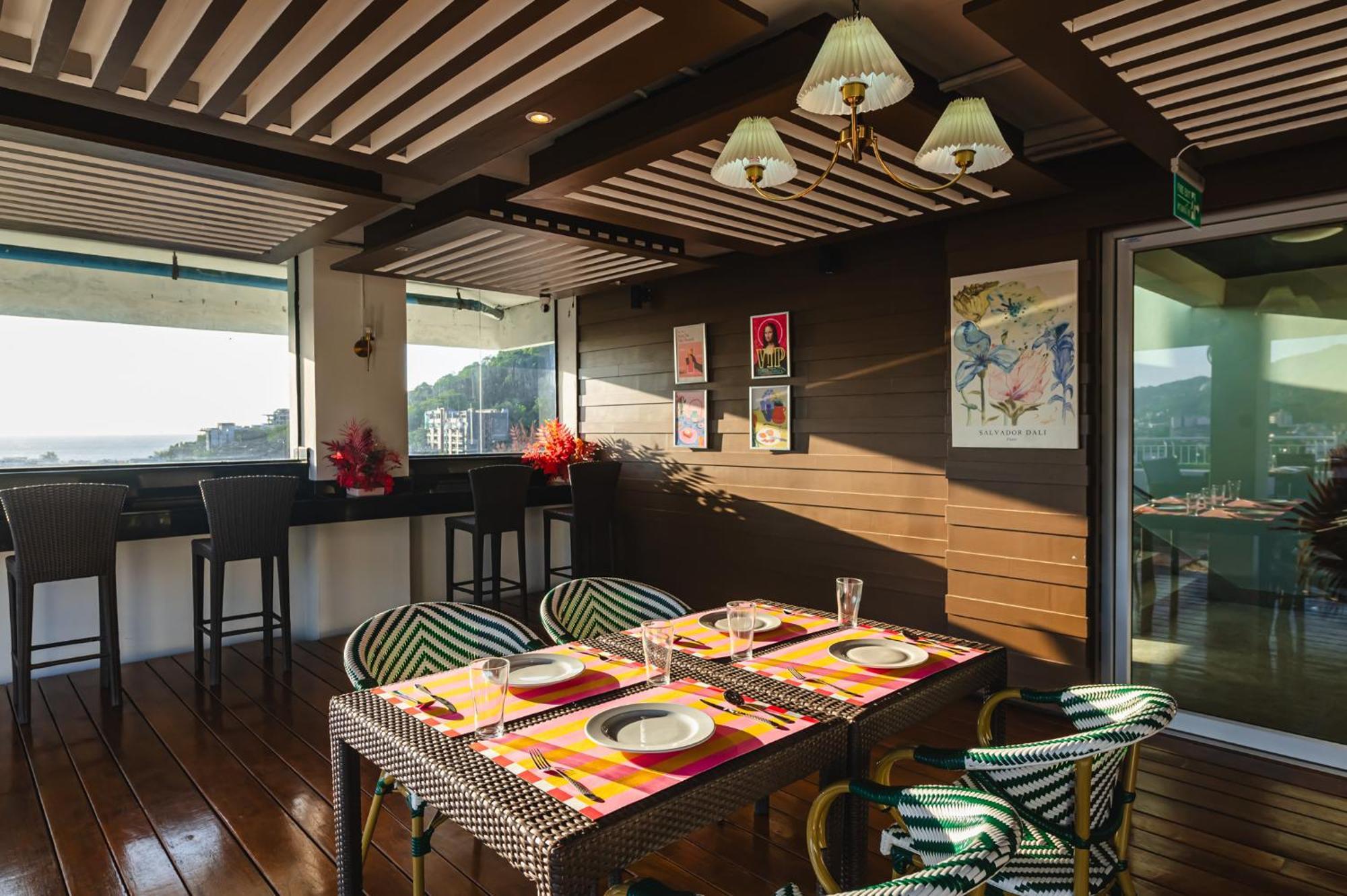 Casa Del M Phuket - Newly Renovated 4*