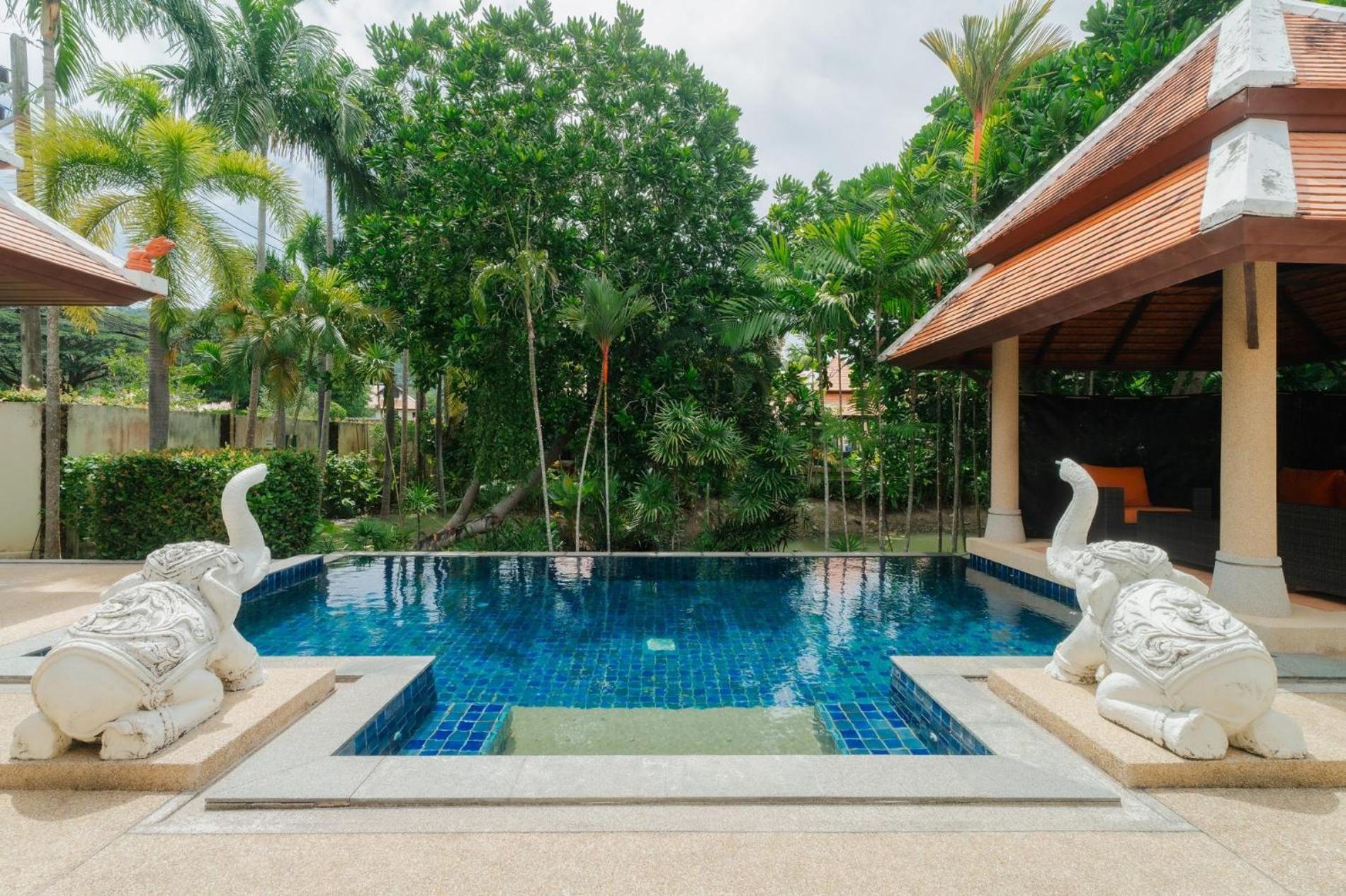 Villa Lotus Pool