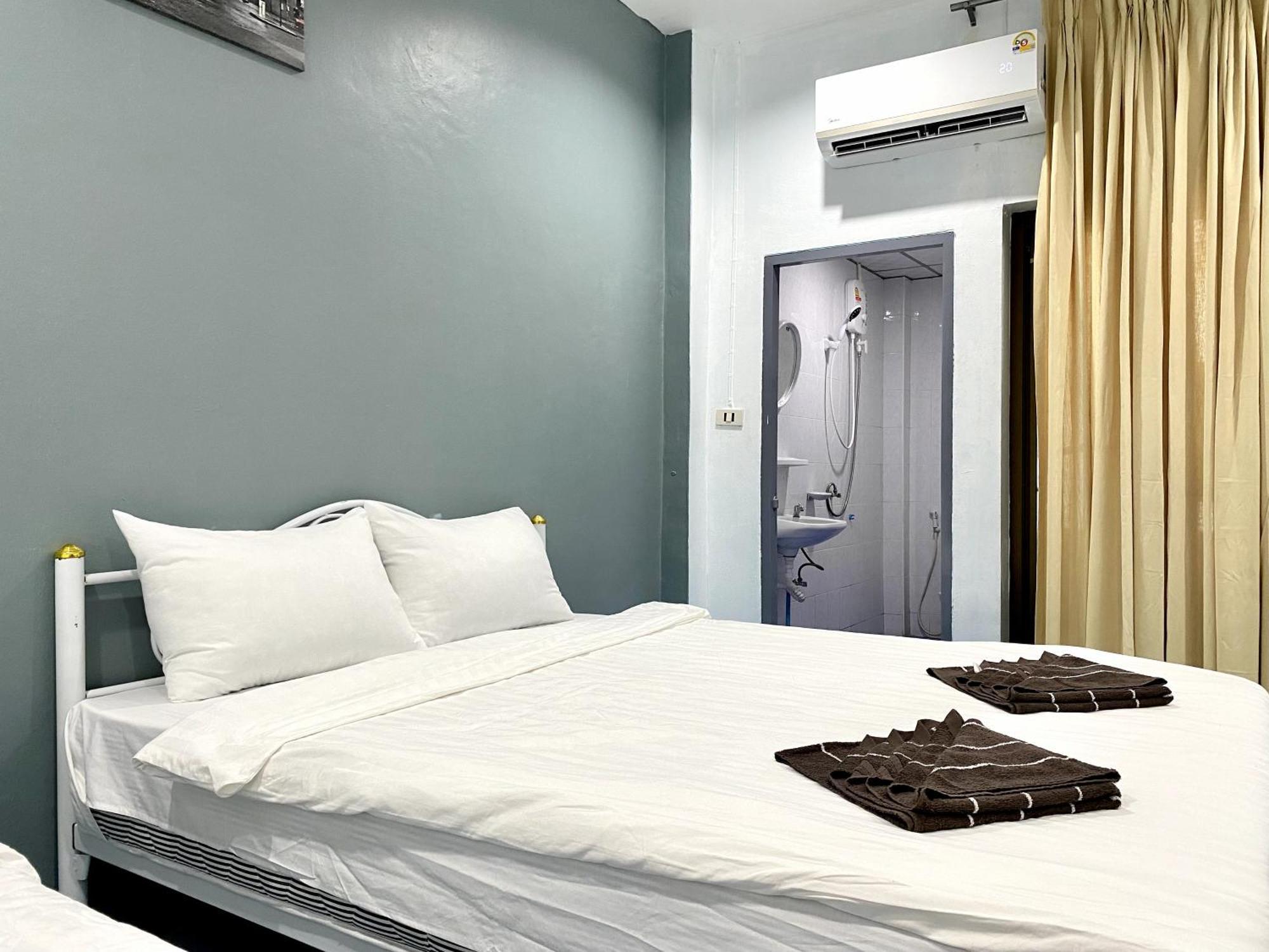 Rumah tetamu Mini Thai 2*
