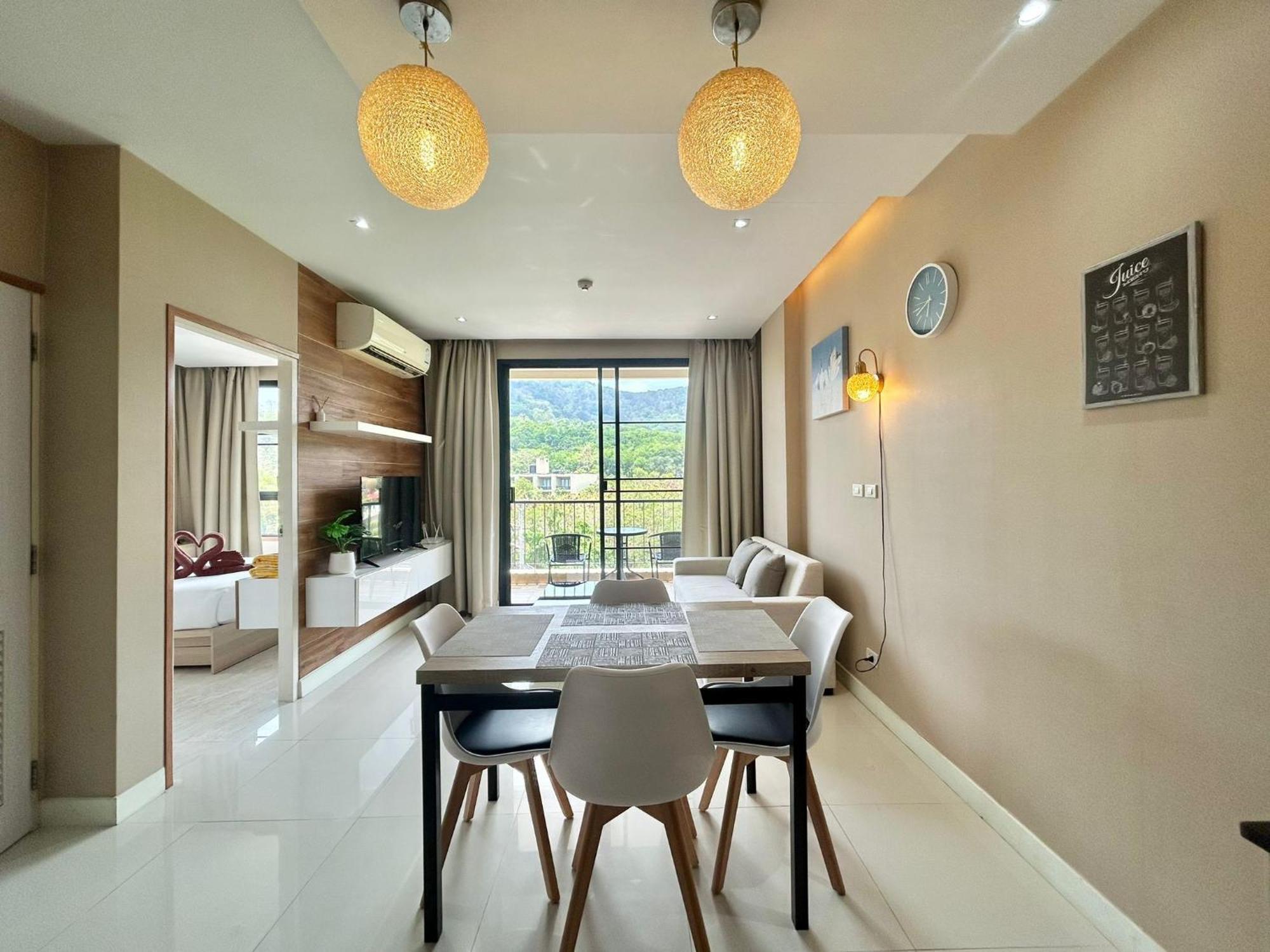 Cozy 2 Bedrooms Walk To