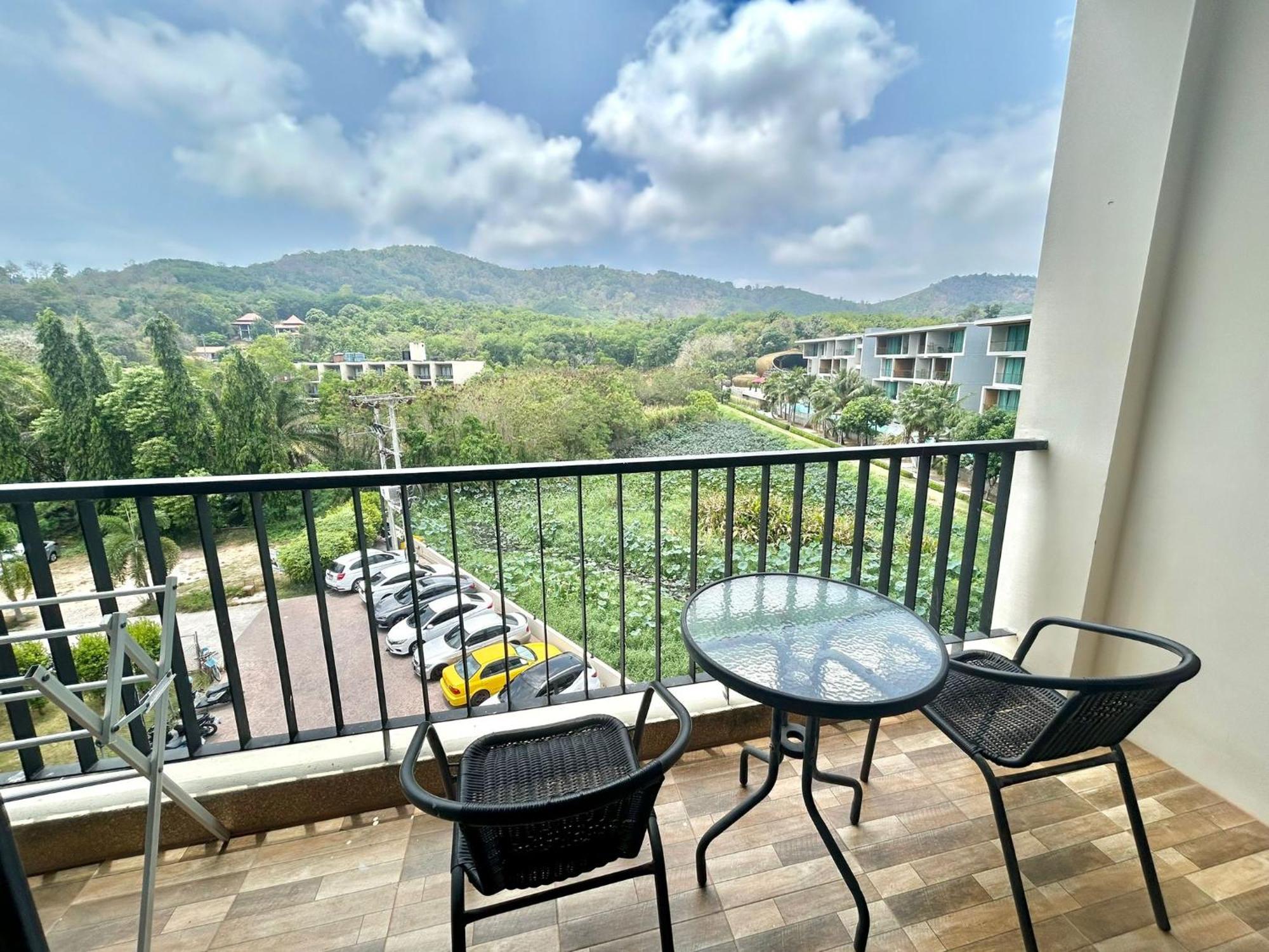 Apartment Cozy 2 Bedrooms Walk To