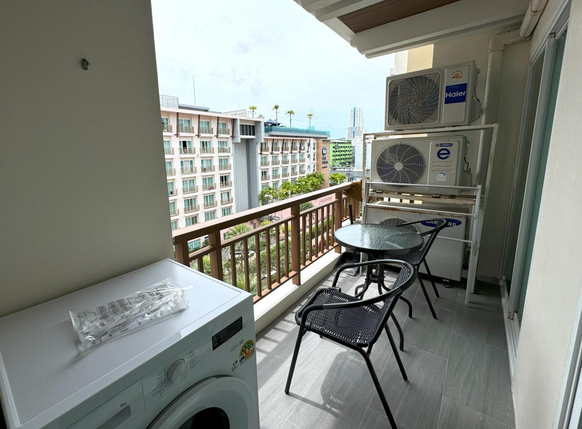At Phuket By Lofty Apartment Patong