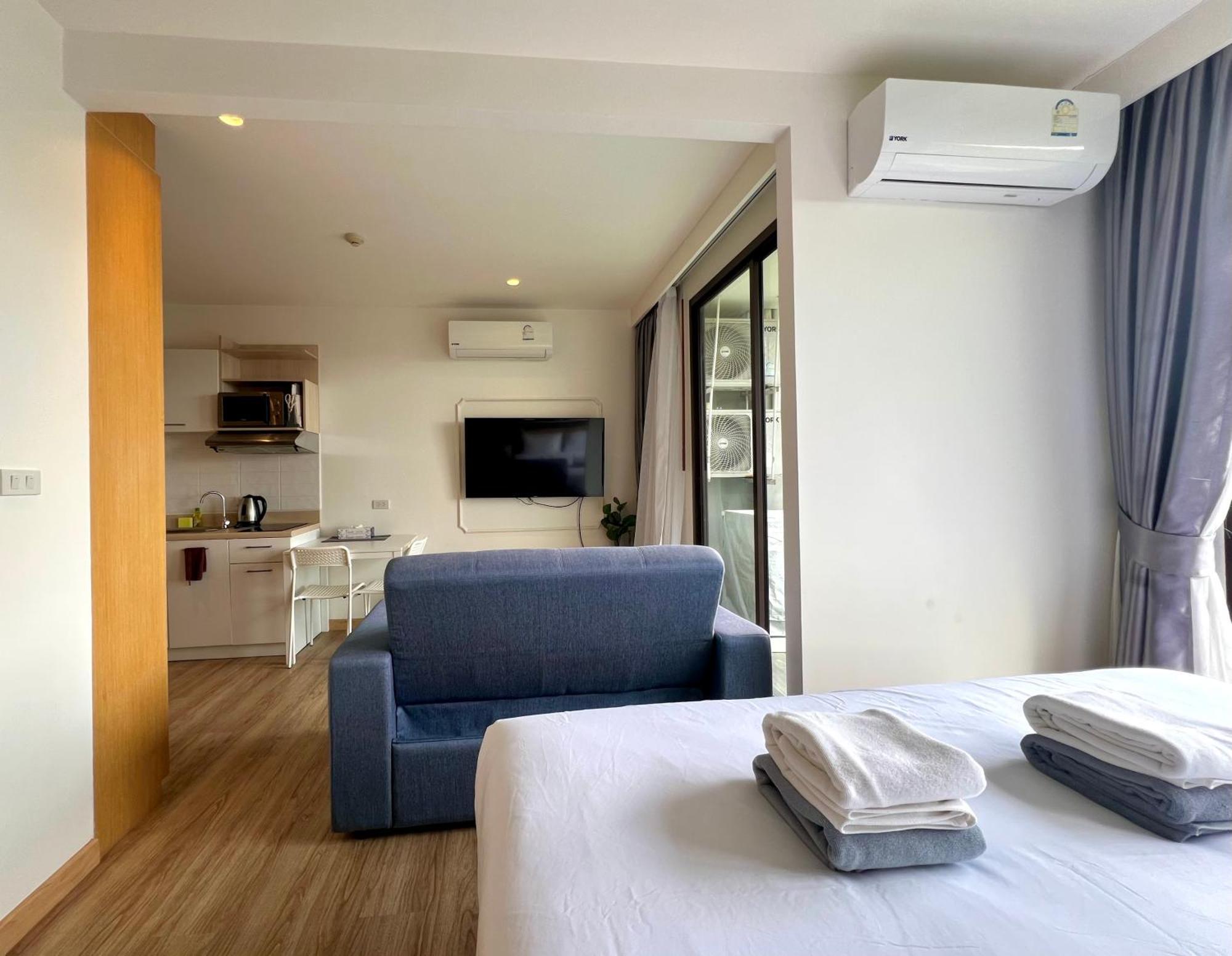 Aristo 2 Phuket By Resava Aparthotel *