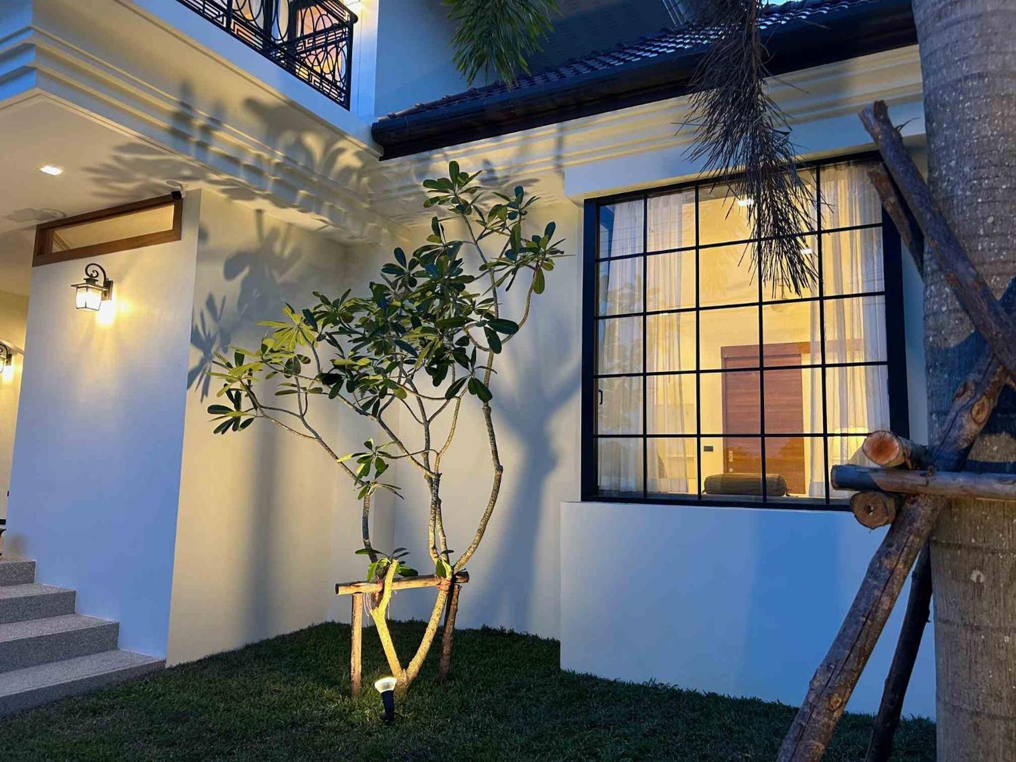 Villa Viola 7 Bedroom, Fully Staffed, On The Golf Course