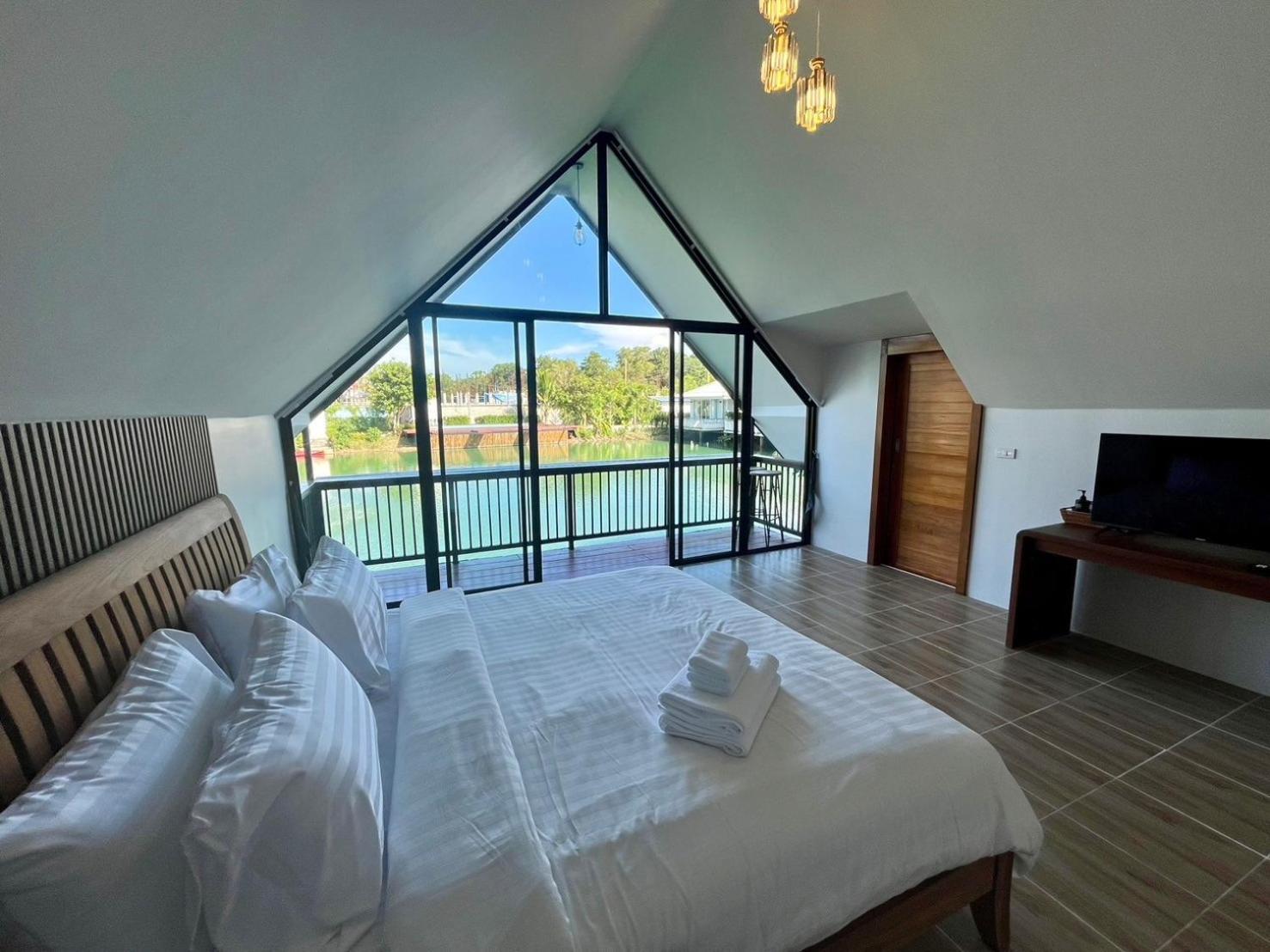 The Wide View And Restaurant Guest house Ban Pak Lak
