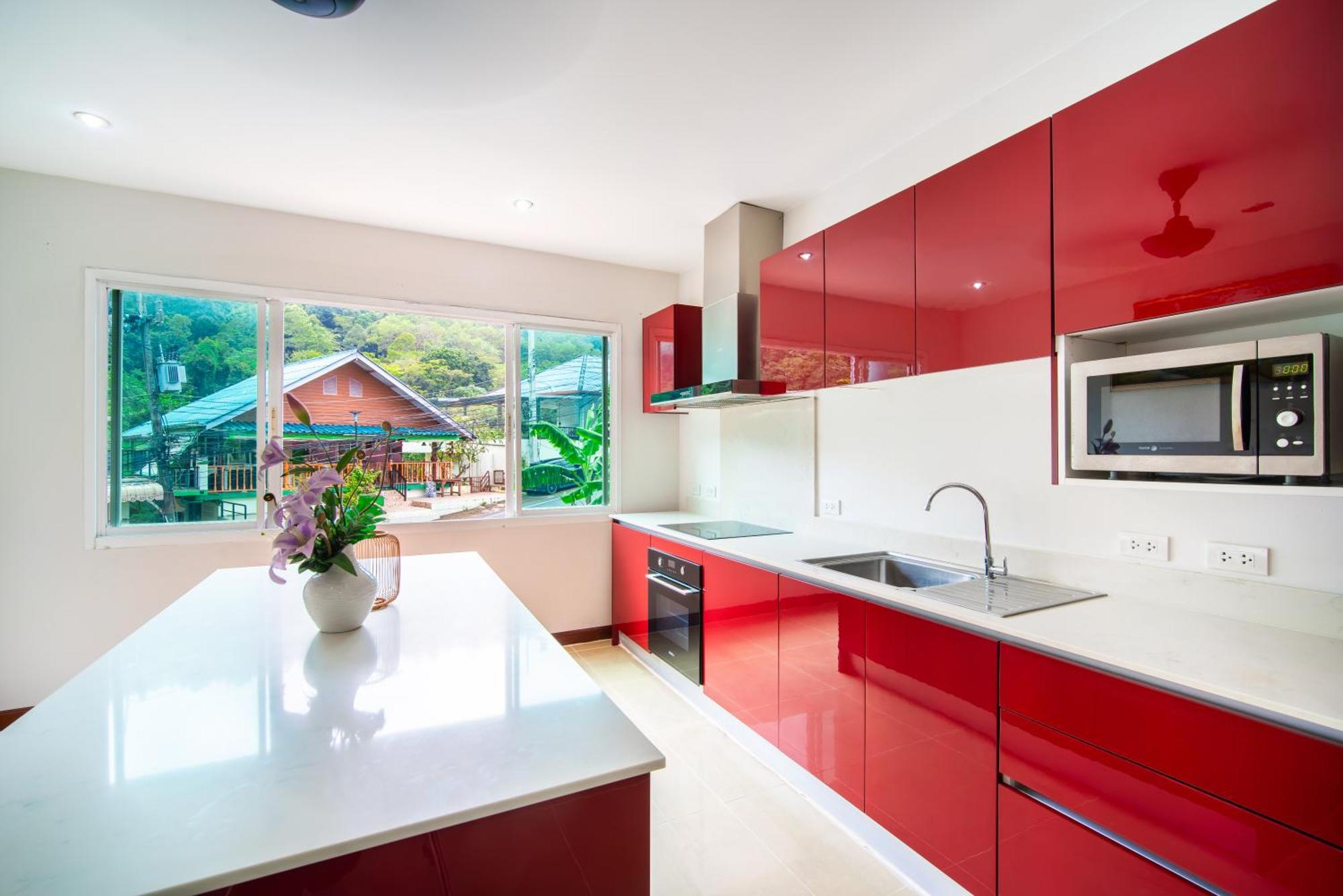 Villa3 四卧海景泳池别墅 近班赞海鲜市场 中英泰三语服务 * Patong