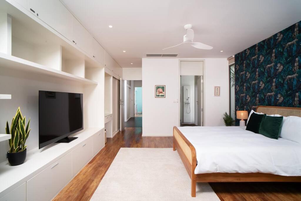 Modern Tranquillity Pool Villa, Layan Villa