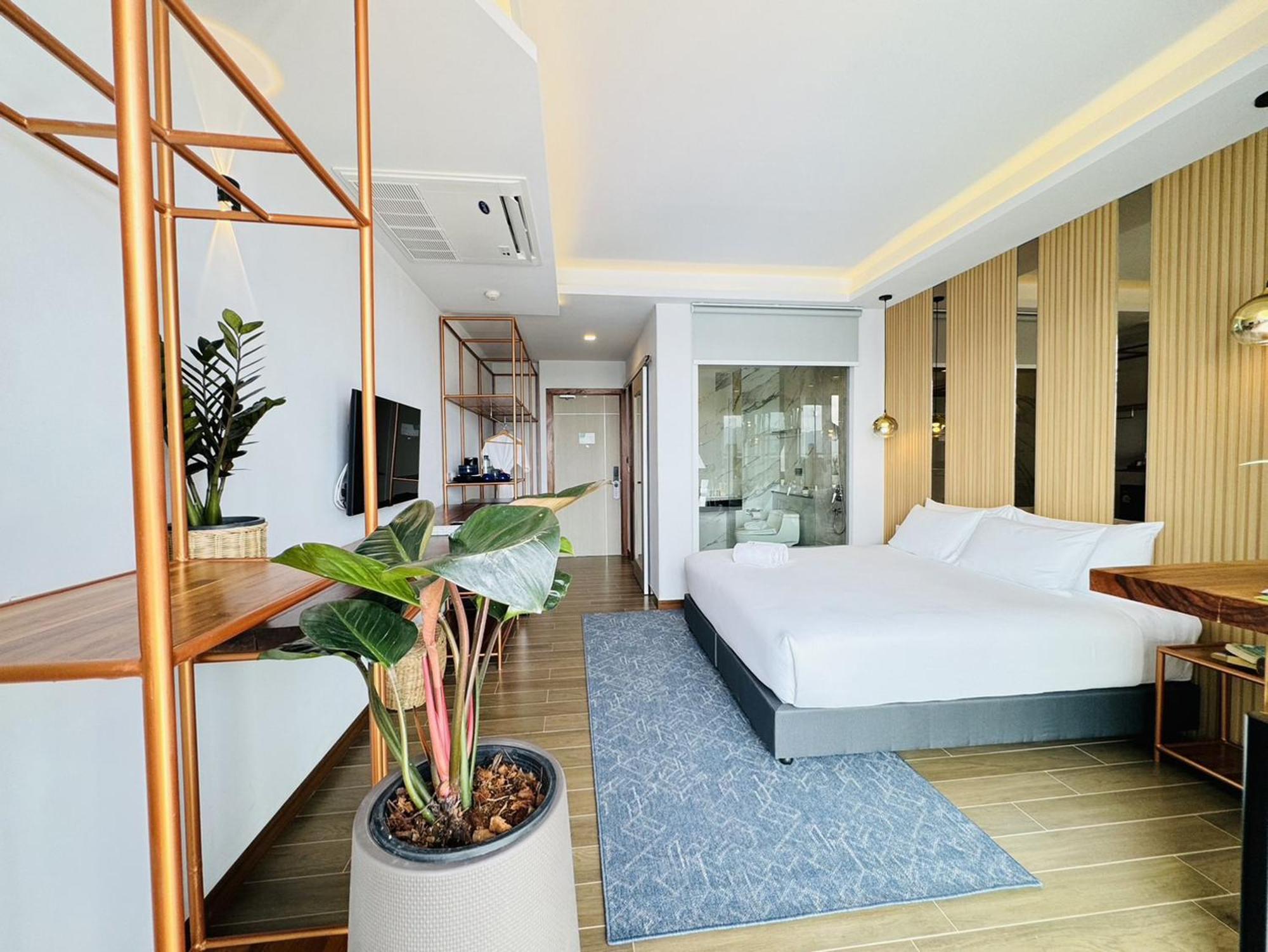 Hotel The Blue Mavi Chalong