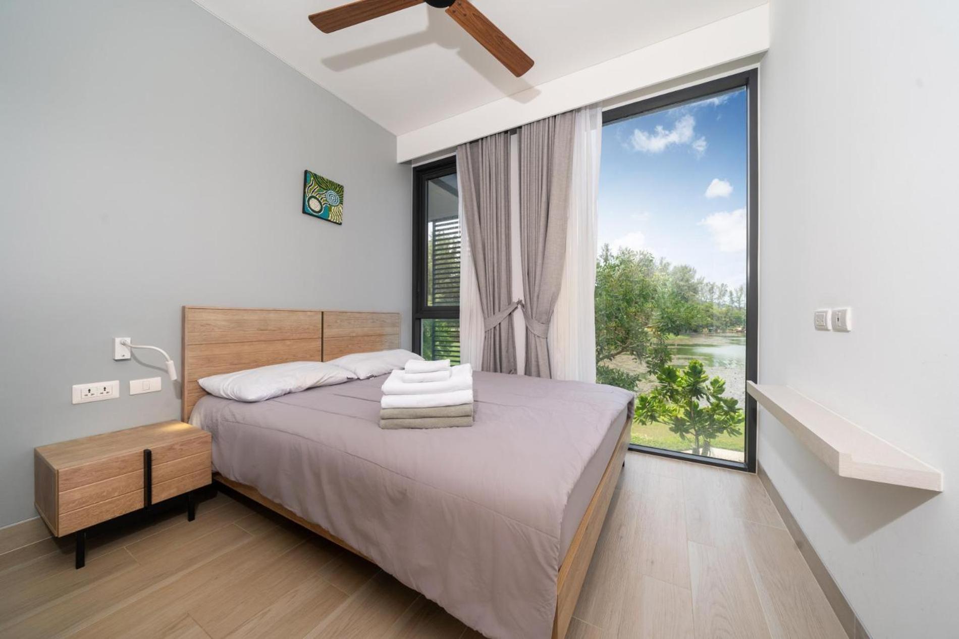 Deluxe At Cassia Residences By Lofty Apartment
