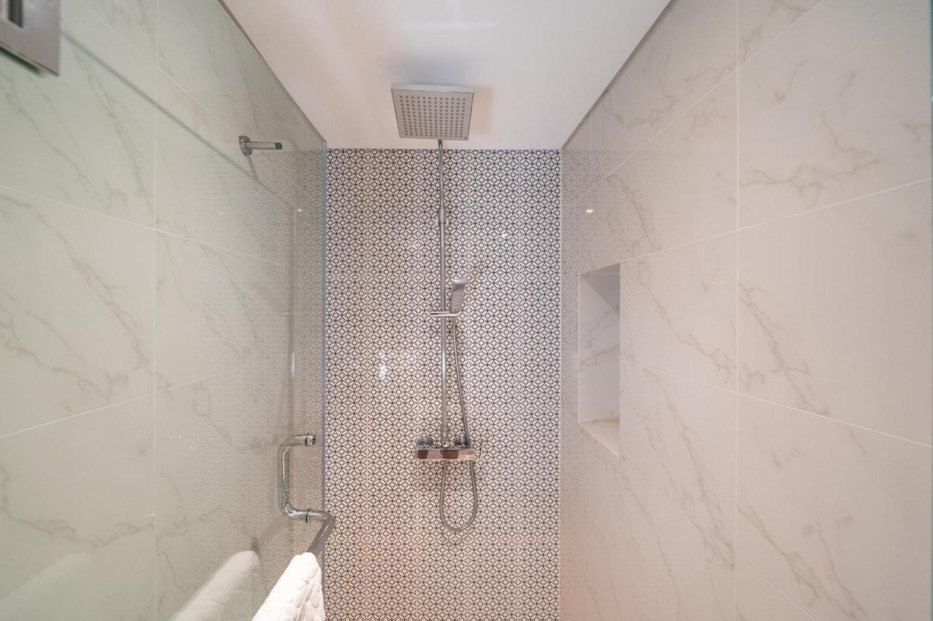 Deluxe At Cassia Residences By Lofty Apartment *