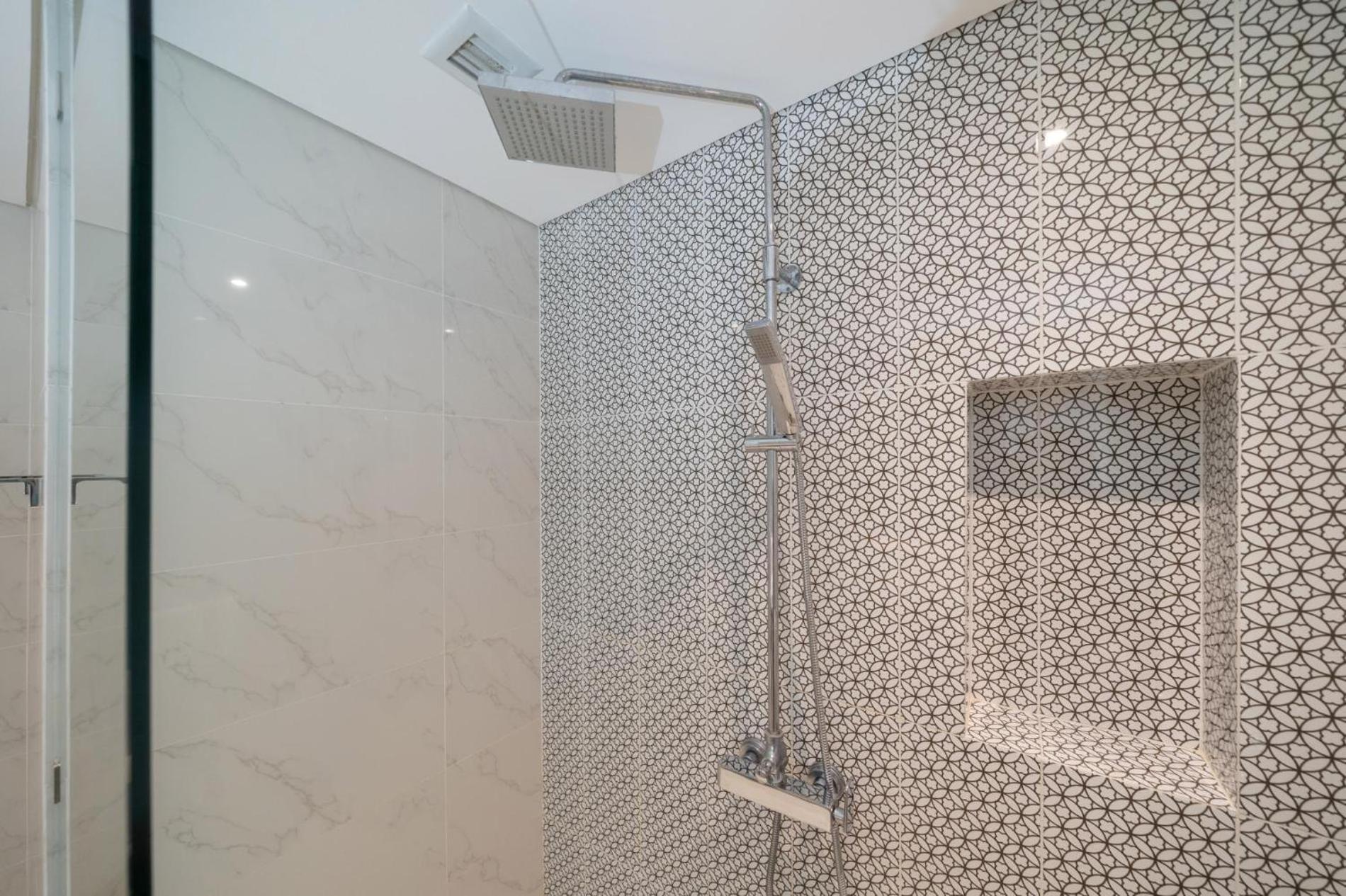 Deluxe At Cassia Residences By Lofty Apartment