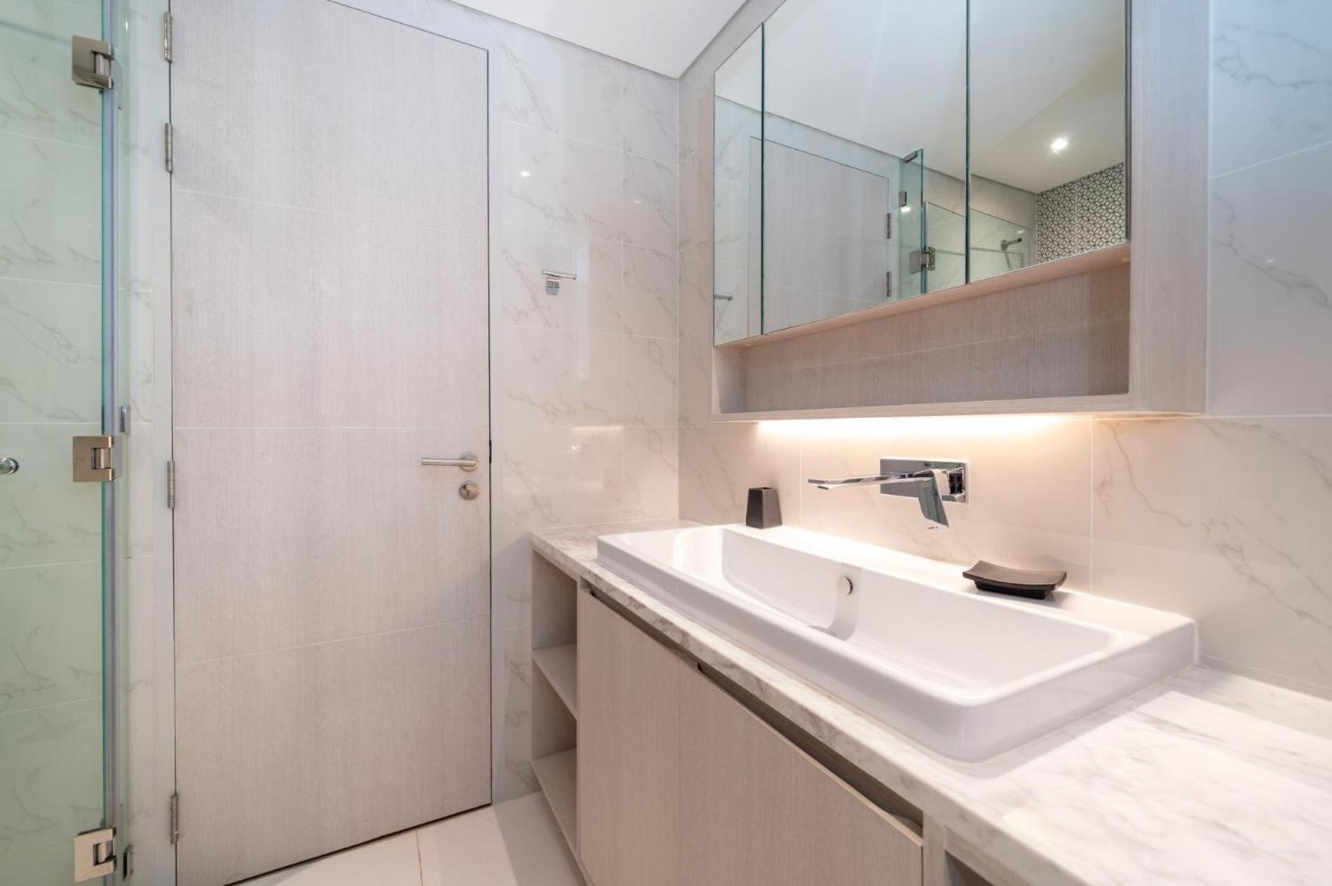 Apartment Deluxe At Cassia Residences By Lofty