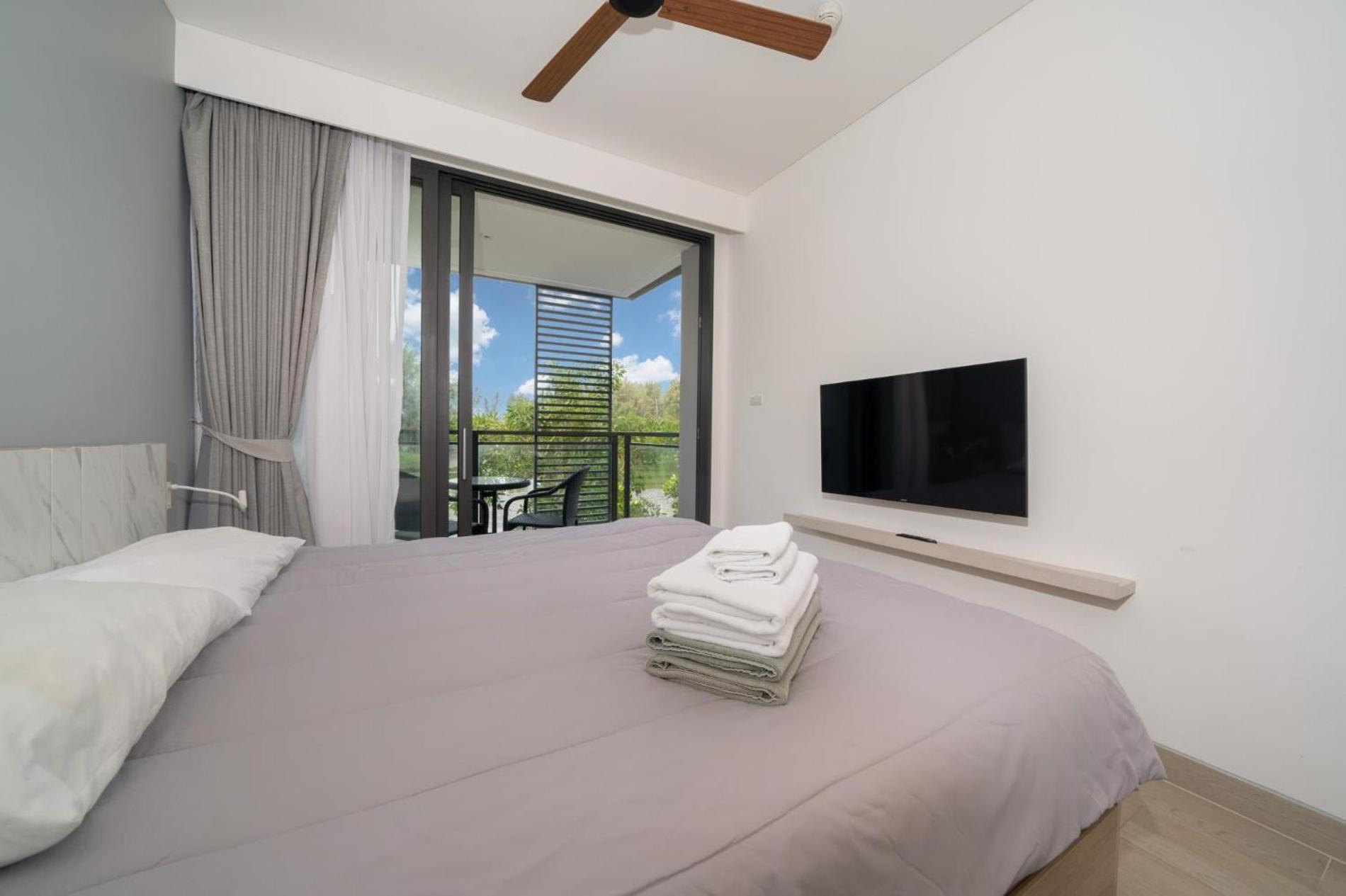 Apartment Deluxe At Cassia Residences By Lofty *