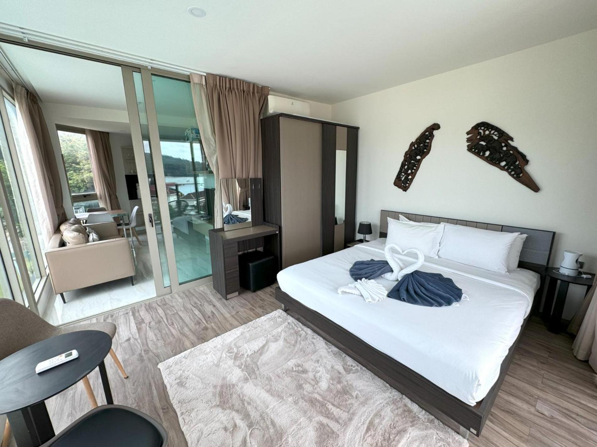With Panoramic Views At Oceana By Lofty Appartement *