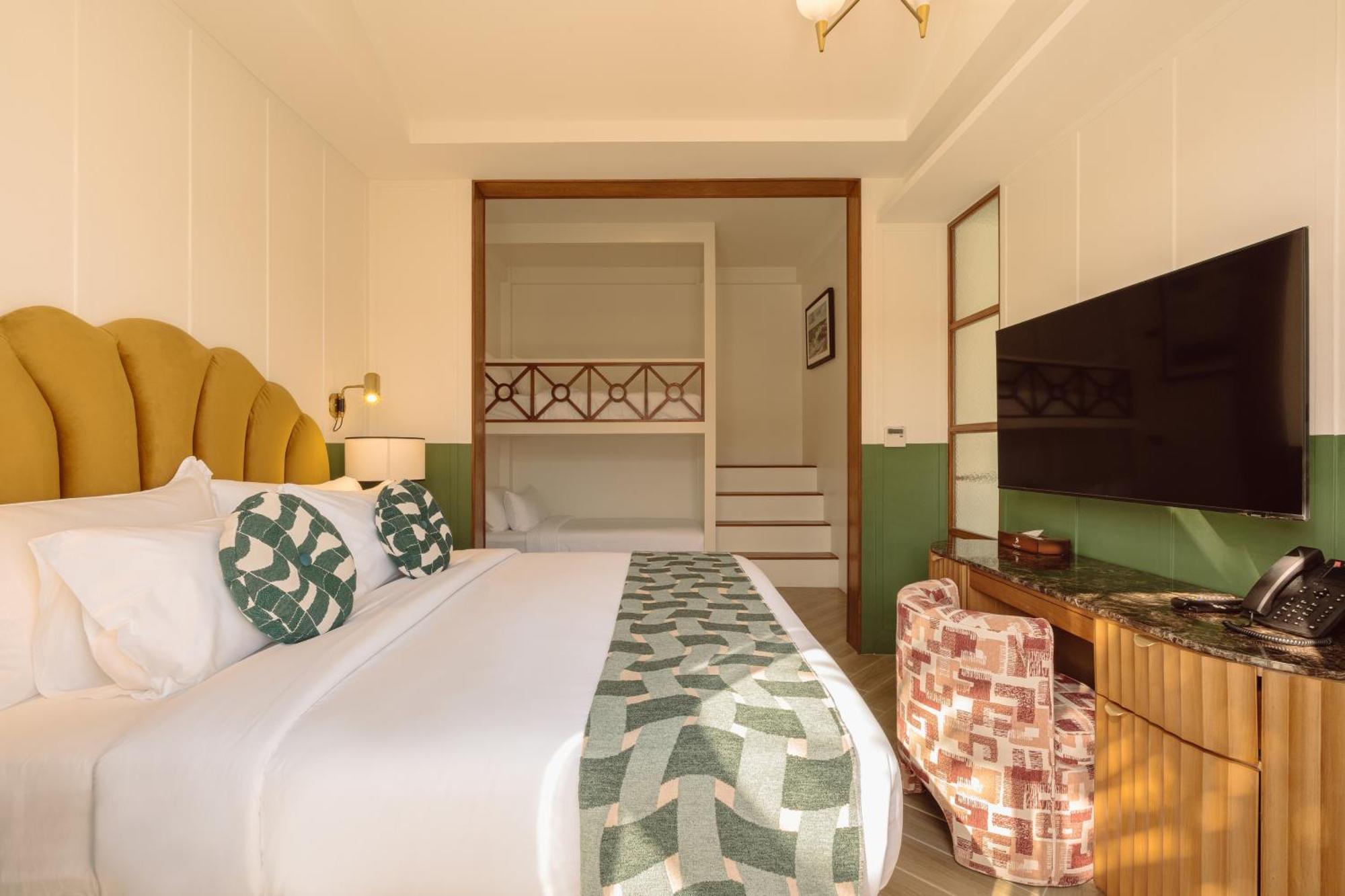 Sugar Marina Resort-lagoon-villas, Naiyang