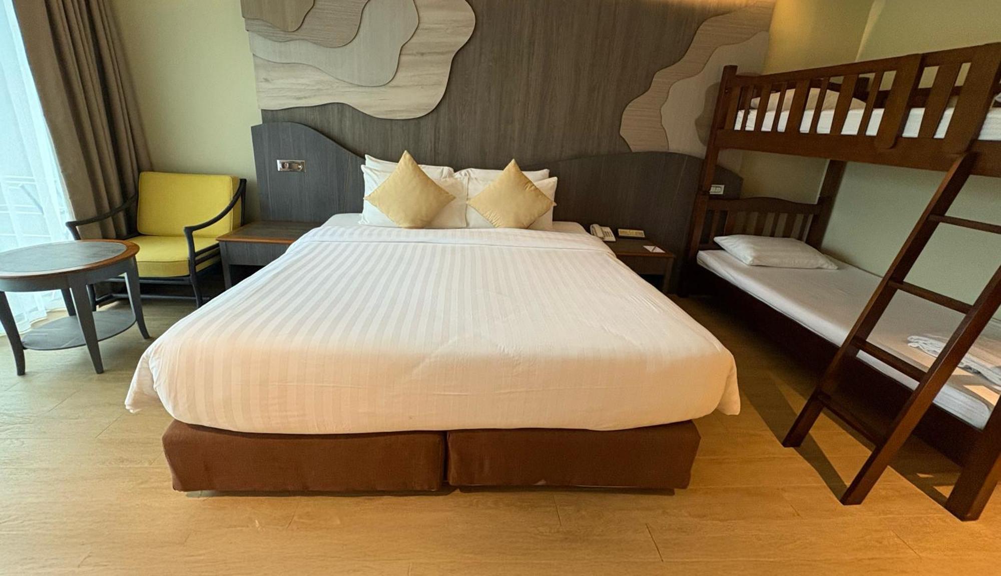 Resort Amora Phuket - Sha Extra