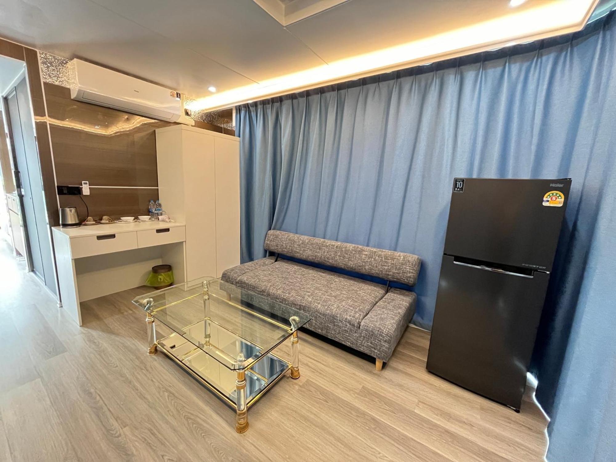 Space House Phuket Hotel