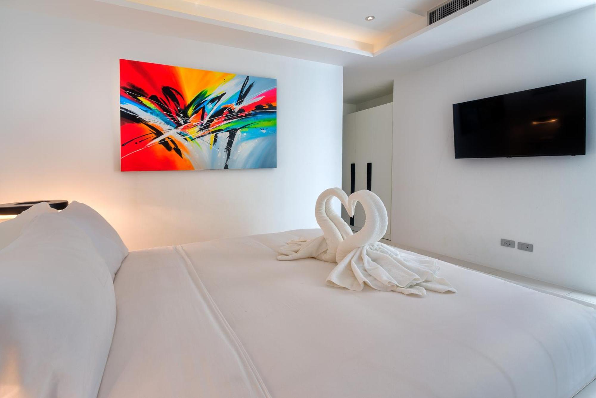 Theview Luxurious Condonomium