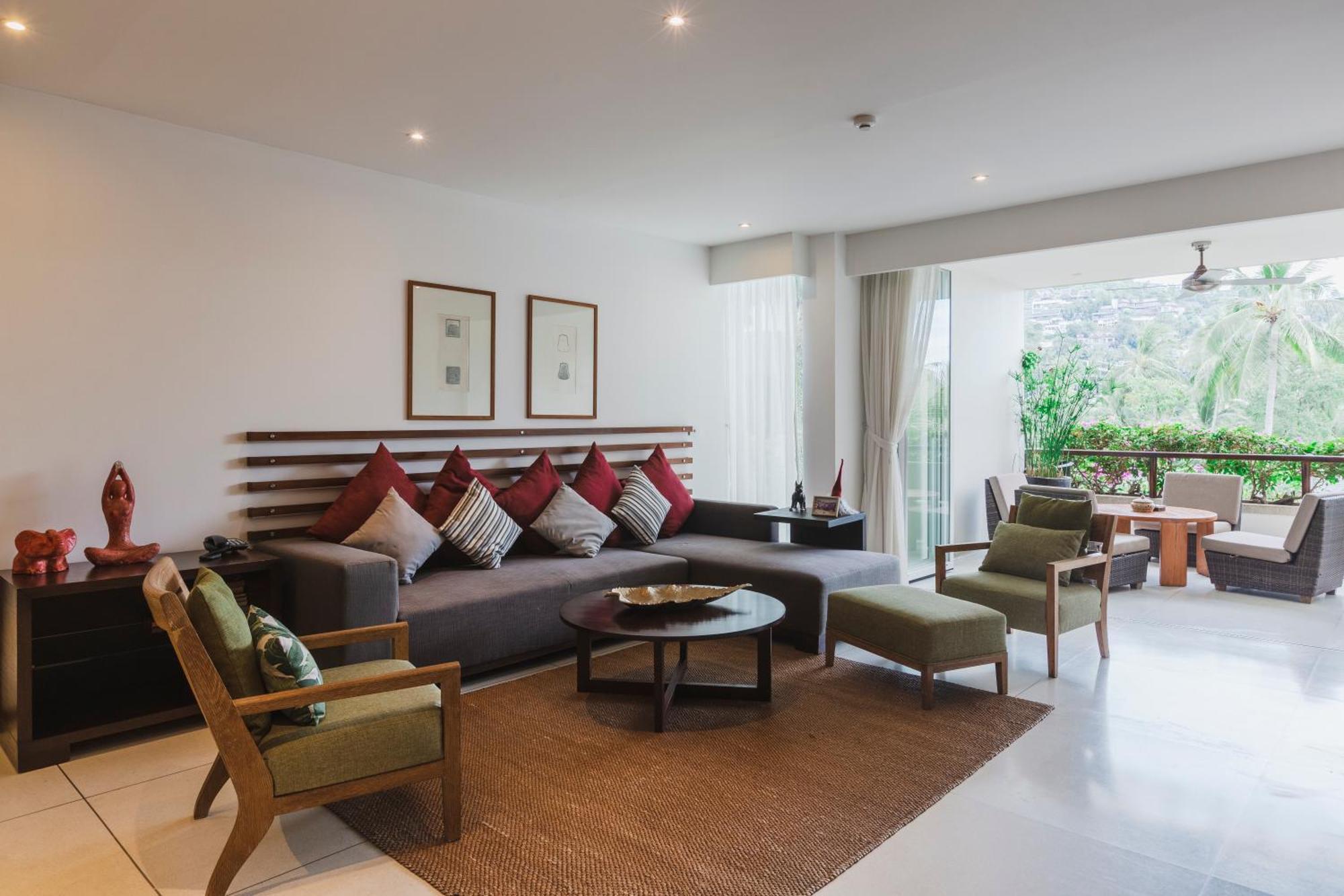 Hidden Oasis Spacious Luxury, 50 Meter From