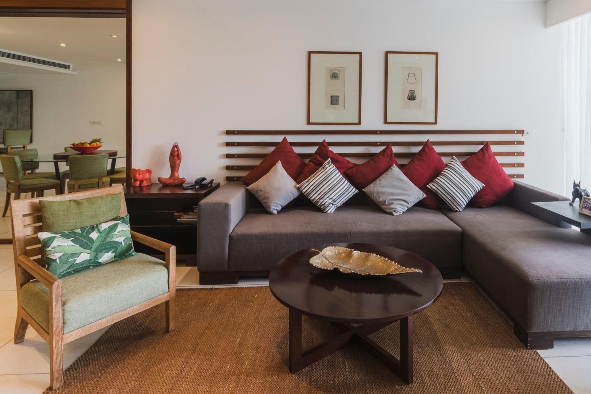 Hidden Oasis Spacious Luxury, 50 Meter From *
