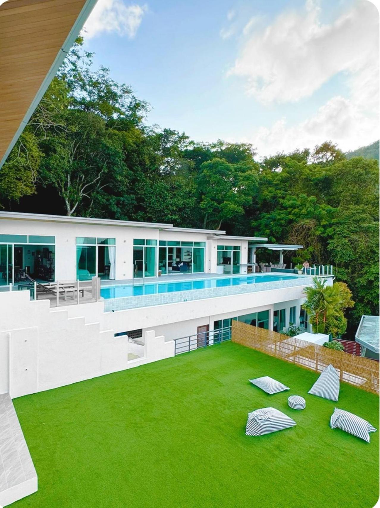 Villa Parinda Kamala