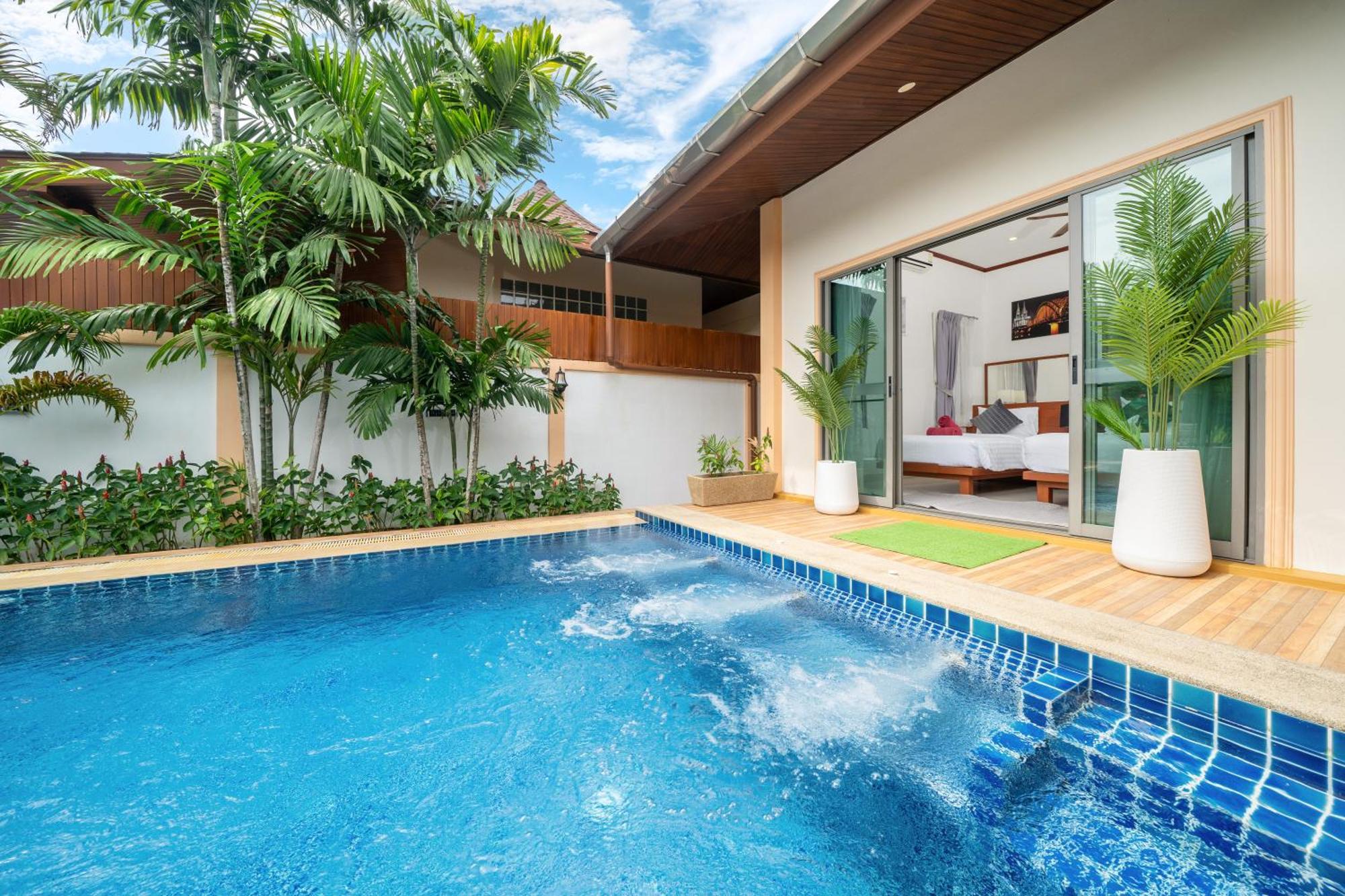 Luxury Pool Garden Vila *