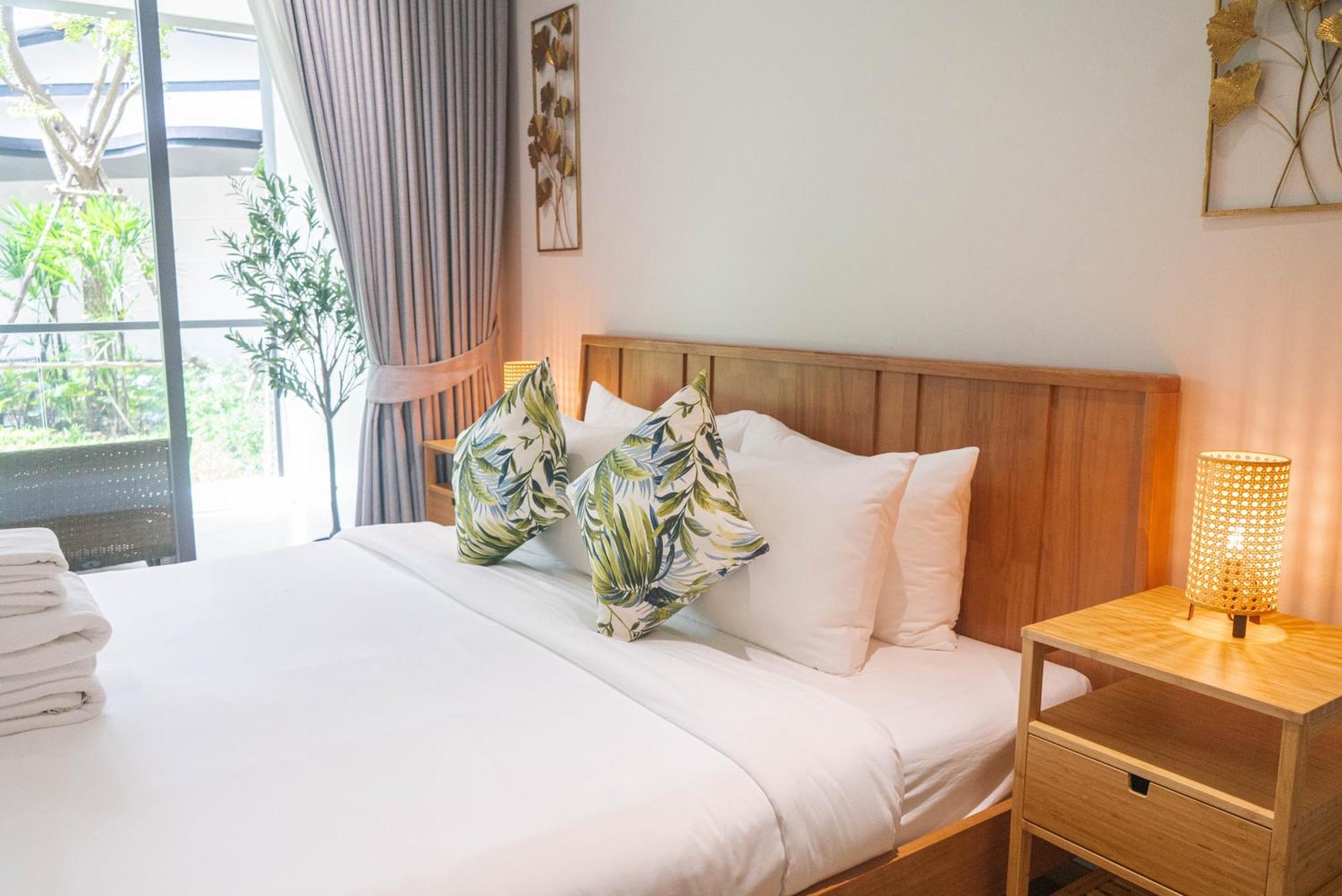 Laguna Beachside Residences Apartamens, Walking Distance To The Sea *