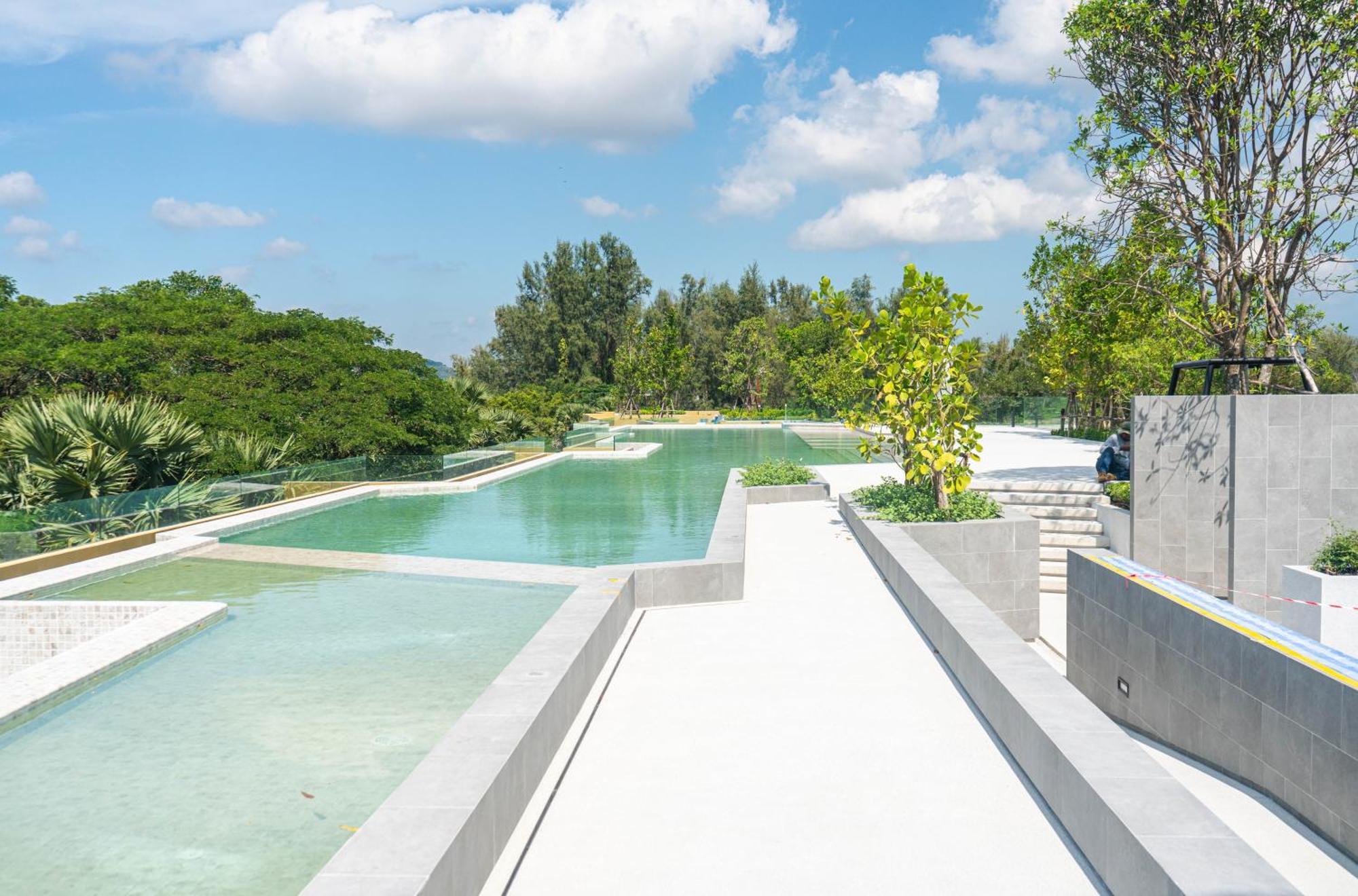Laguna Beachside Residences Apartamens, Walking Distance To The Sea
