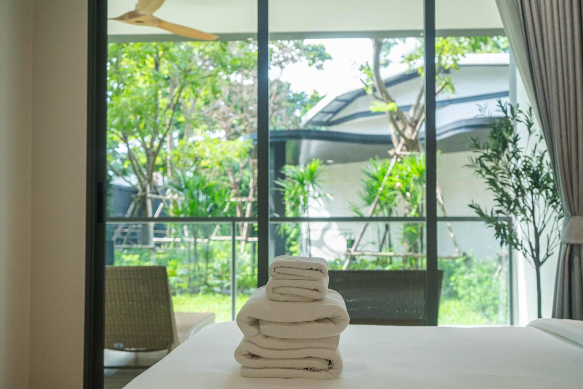Laguna Beachside Residences Apartamens, Walking Distance To The Sea Appartement