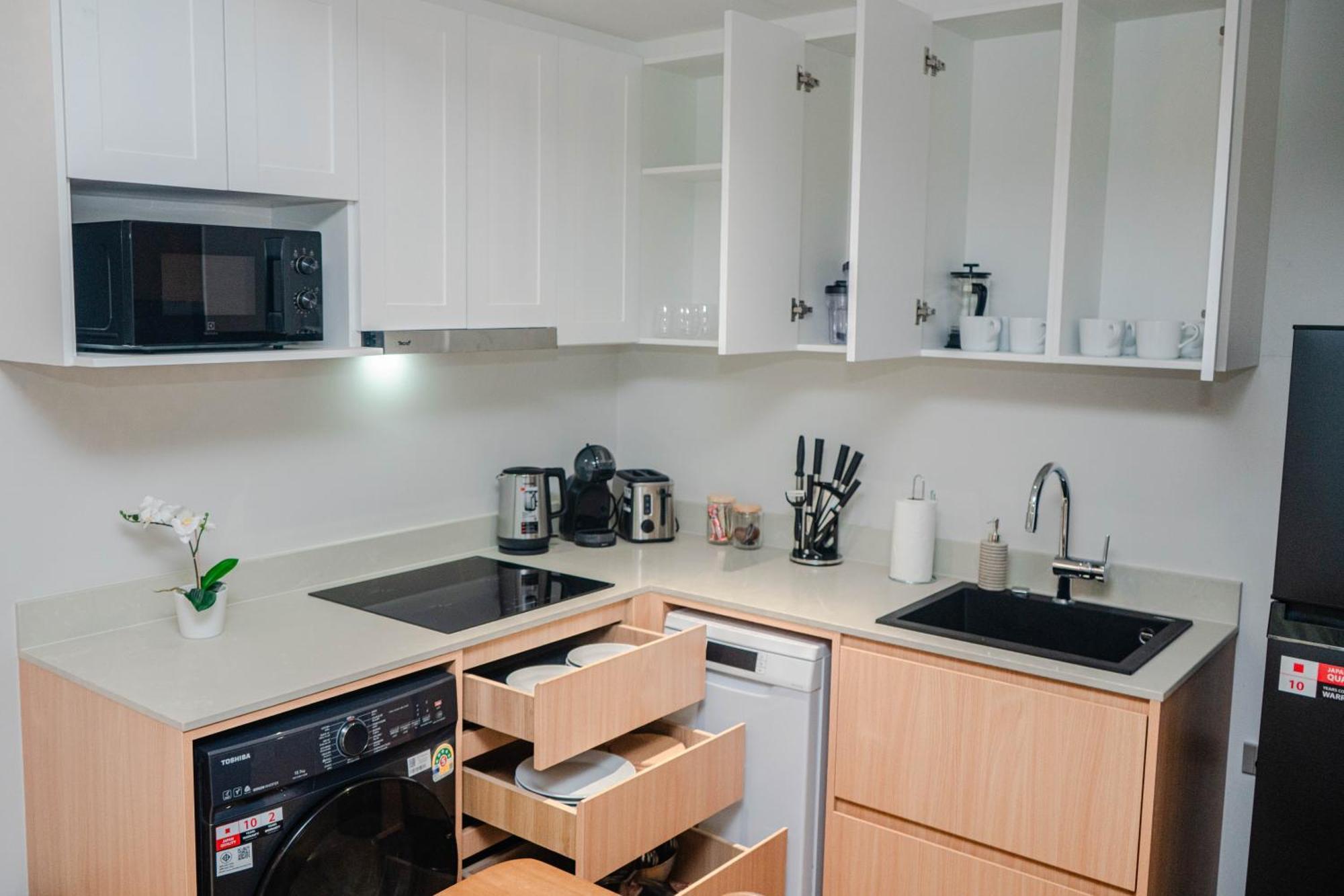 Laguna Beachside Residences Apartamens, Walking Distance To The Sea Bang Tao Beach (Phuket)