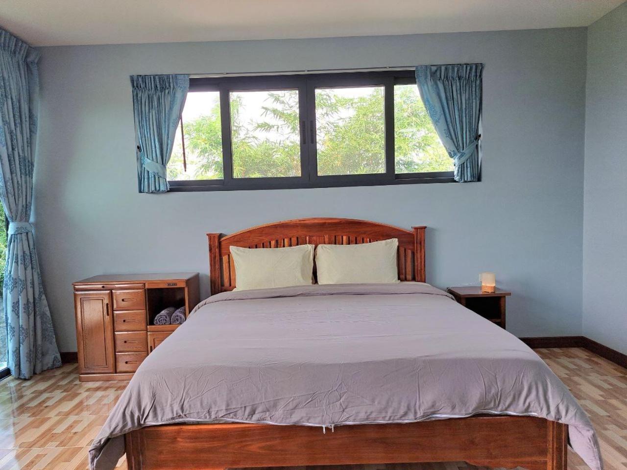 Seaview Eagles Nest Appartement *