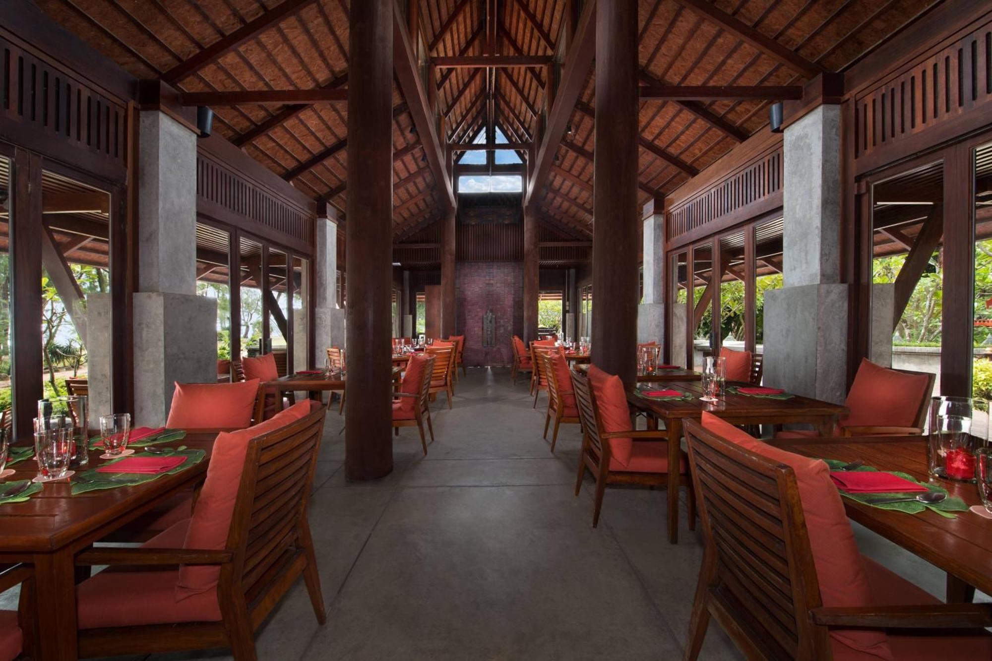 Marriott's Phuket Club Hotel 5*